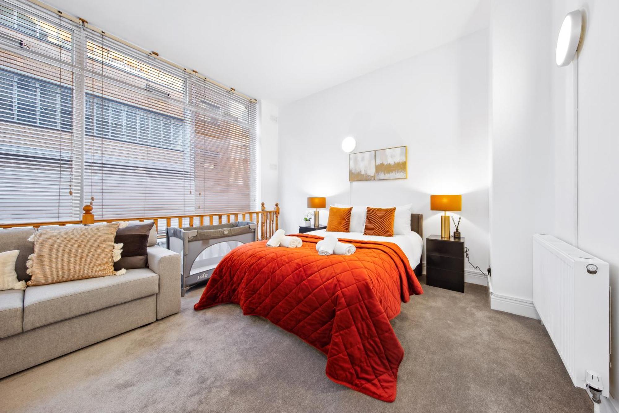 Modern 2 Bed Flat - Near Farringdon & Old Street Station - Apartment *