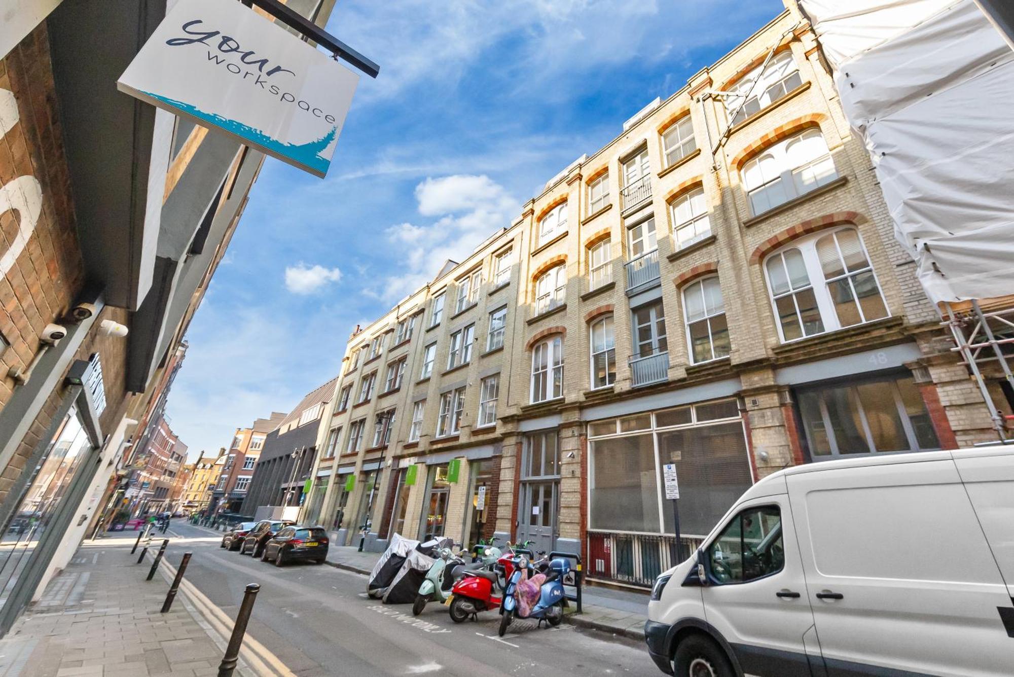 Modern 2 Bed Flat - Near Farringdon & Old Street Station - *