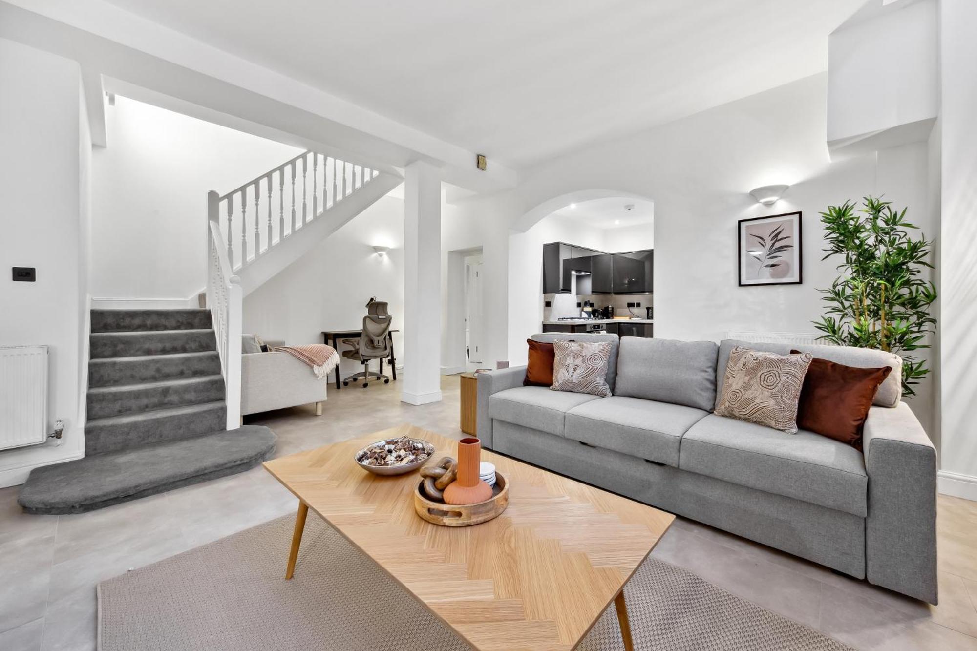 Modern 2 Bed Flat - Near Farringdon & Old Street Station - Apartment