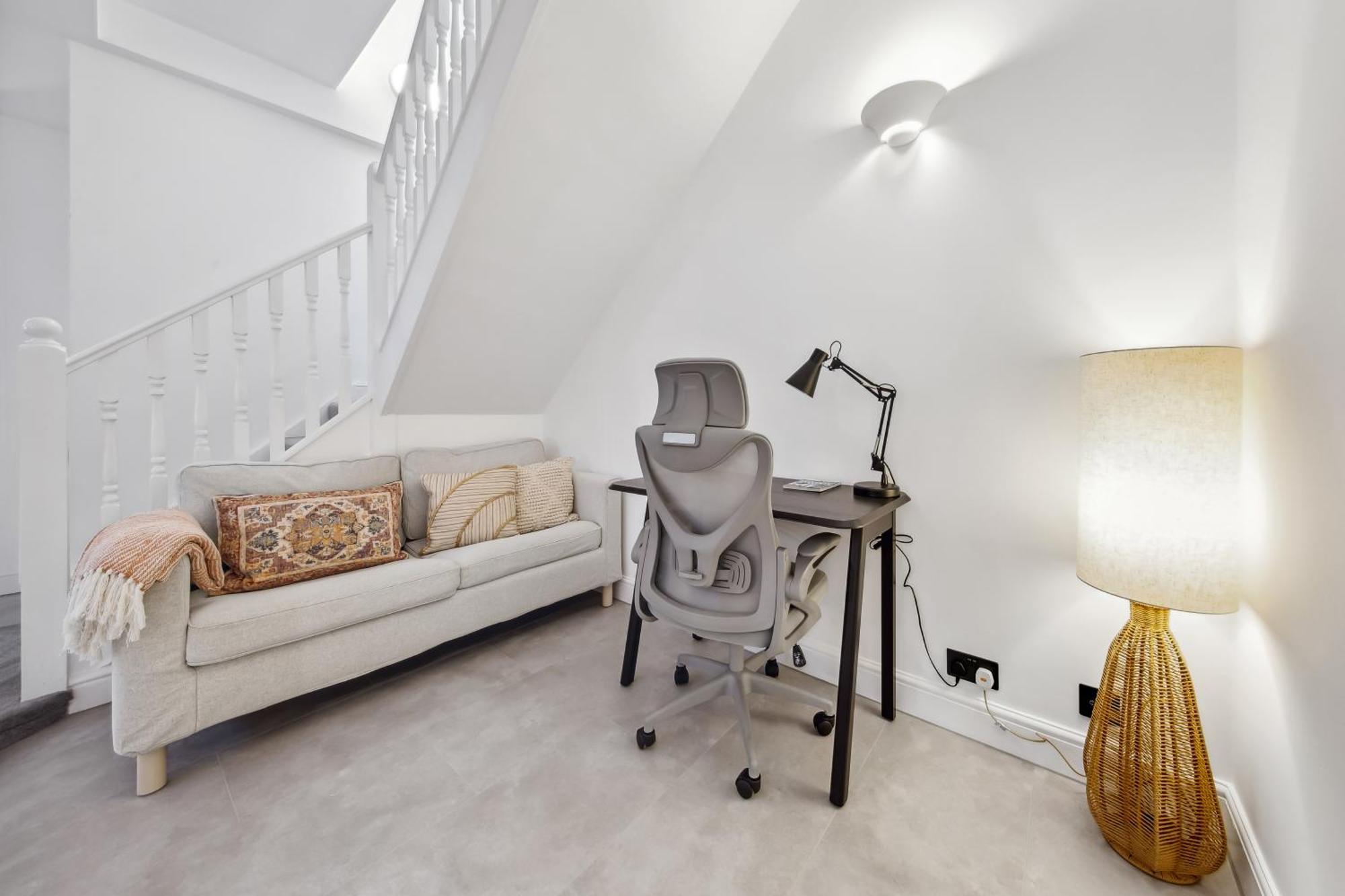 Modern 2 Bed Flat - Near Farringdon & Old Street Station - Apartment London