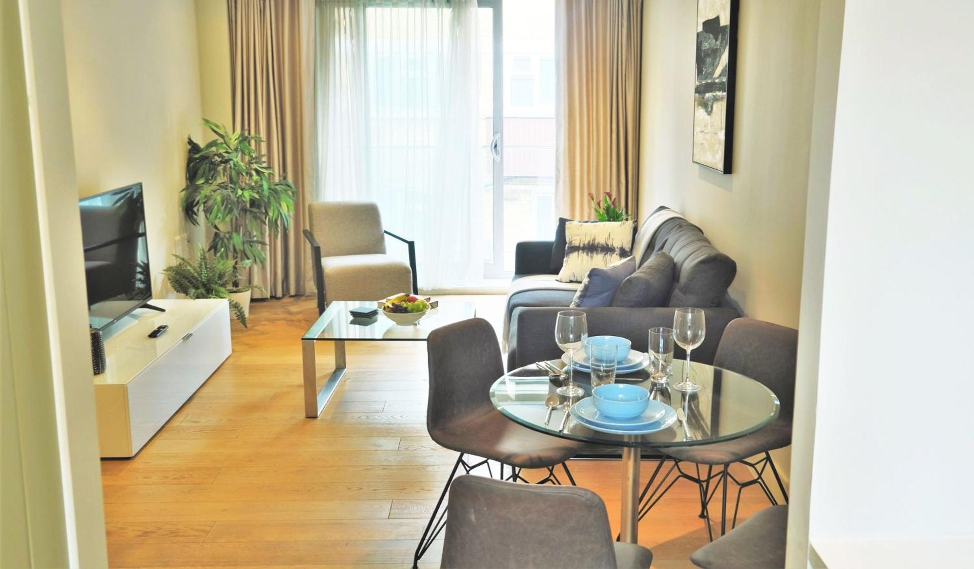 Spacious & Elegant In Southbank Near Eye Apartment