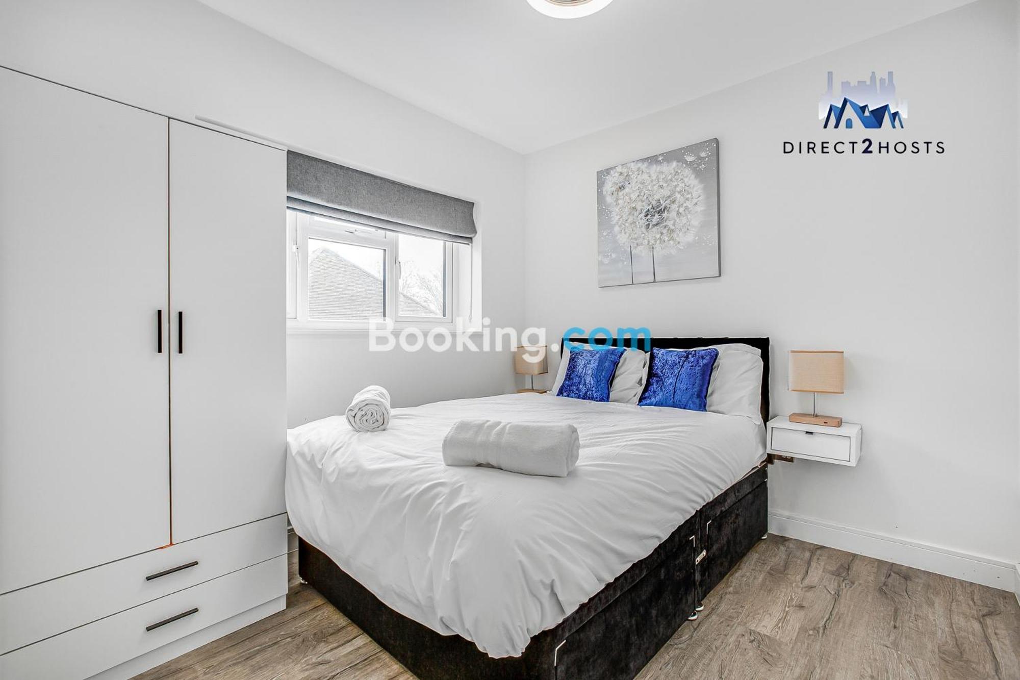 Exclusive Deals ! Last-minute Reserve ! Modern And Stylish Two Bedroom By Direct2hosts With Great Location! W3 7lu, United Kingdom ! By Nancy Short Lets & Serviced Accommodation! London