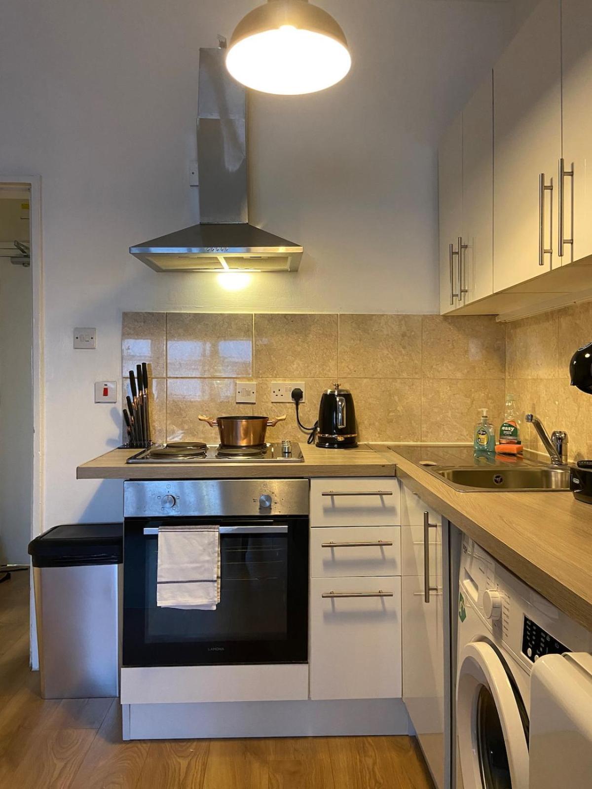 Apartment Premium Flat In Zone 1 *