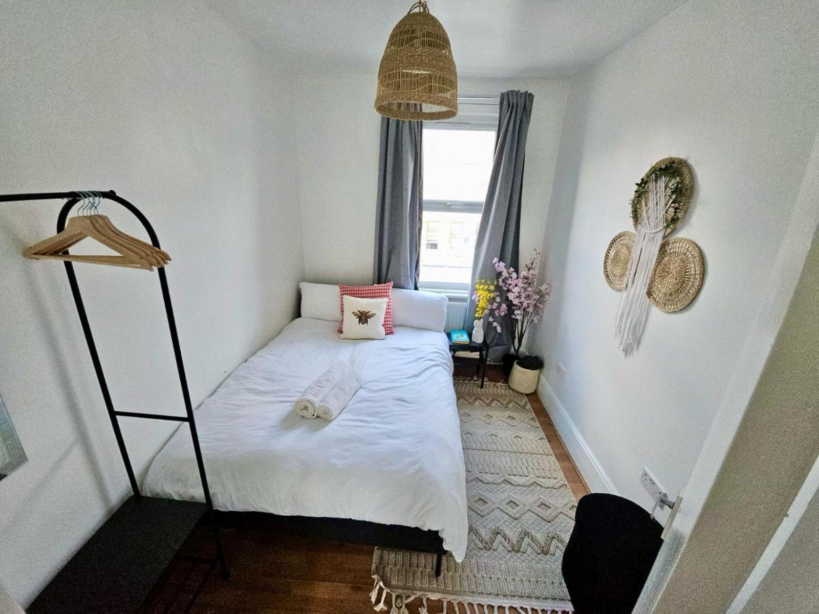 Location 2br Flat Near Angel & Centre