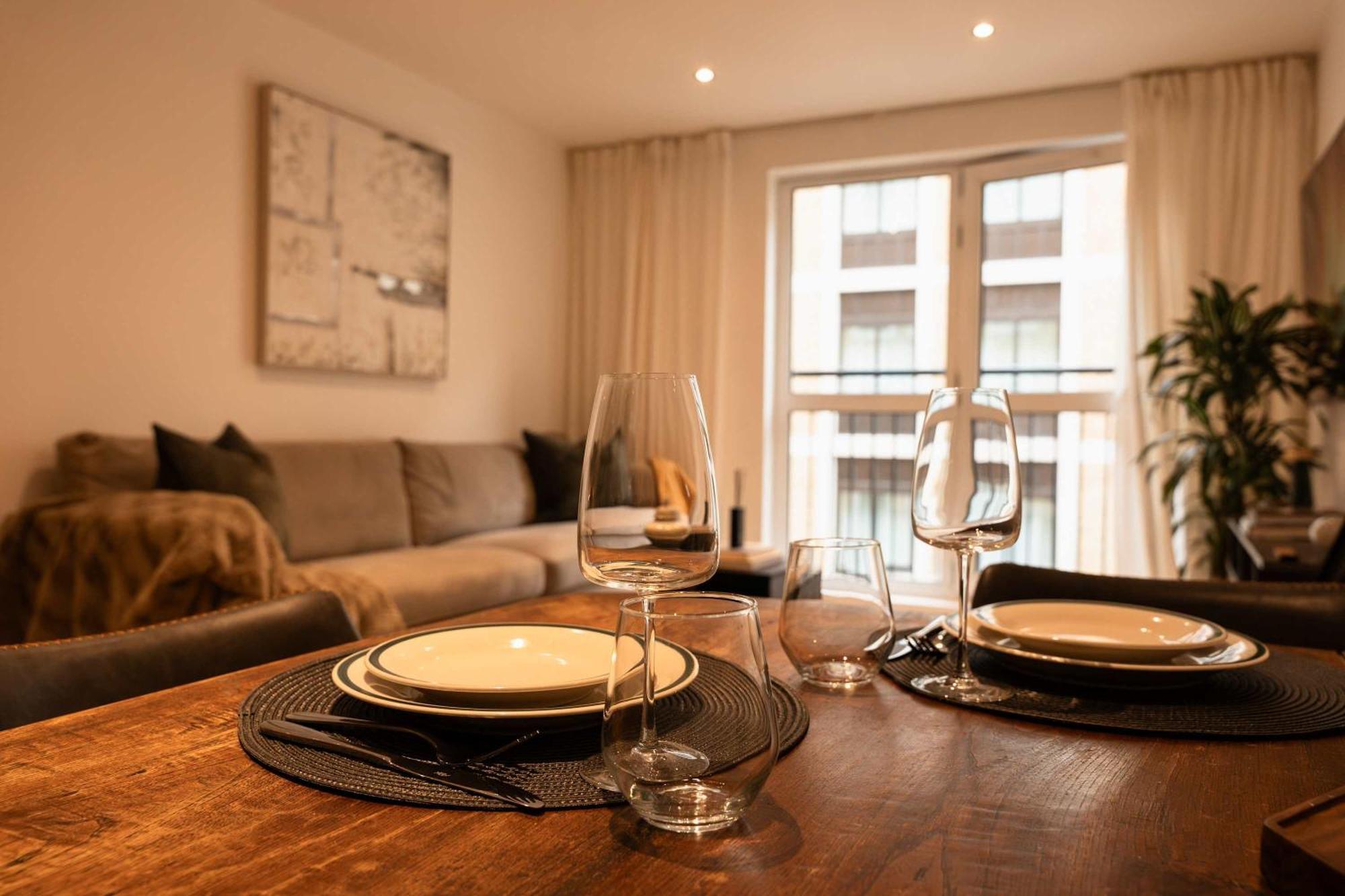 Apartment Madestays Premium Tower Hill Serviced *