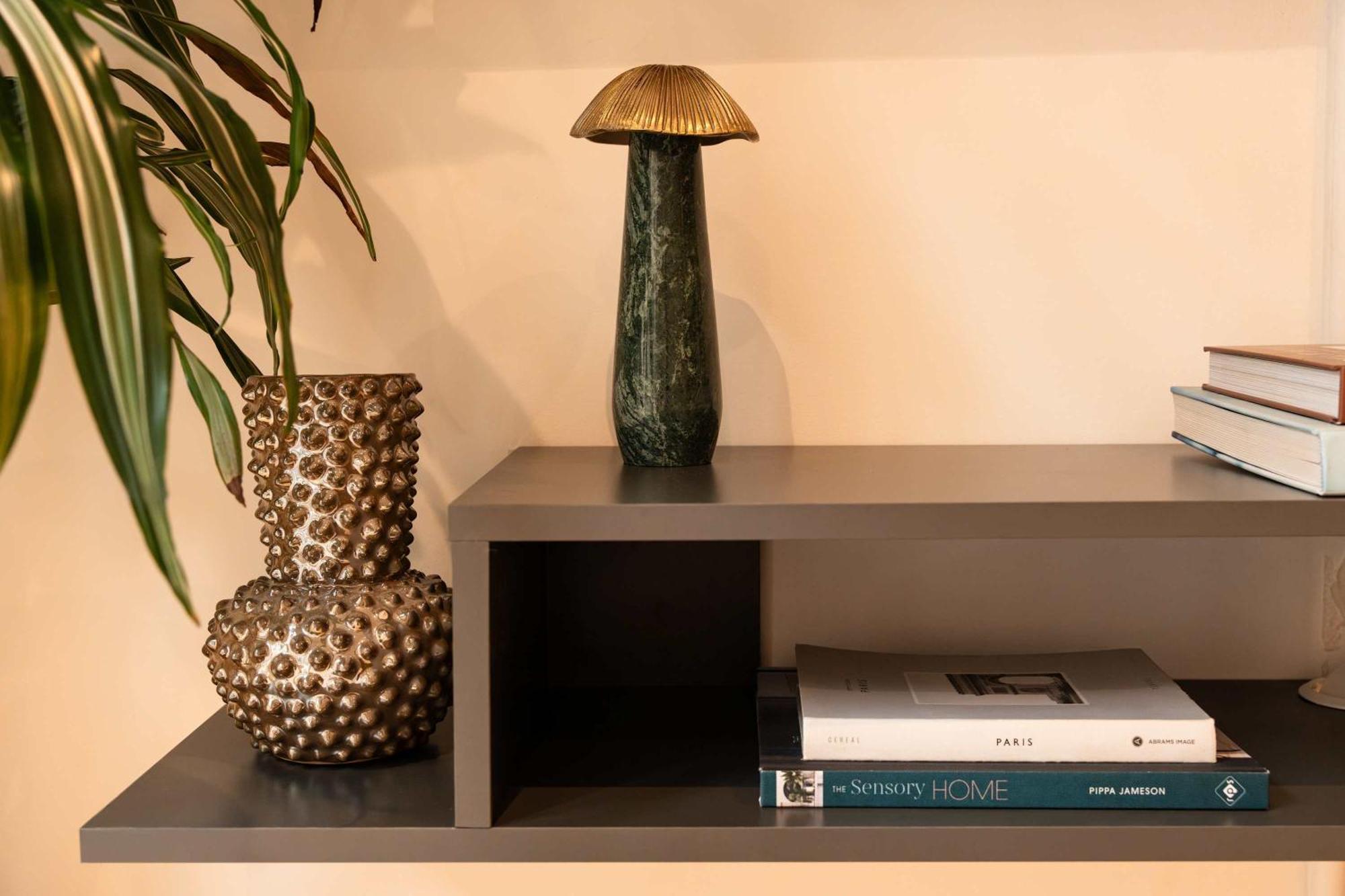 Apartment Madestays Premium Tower Hill Serviced *