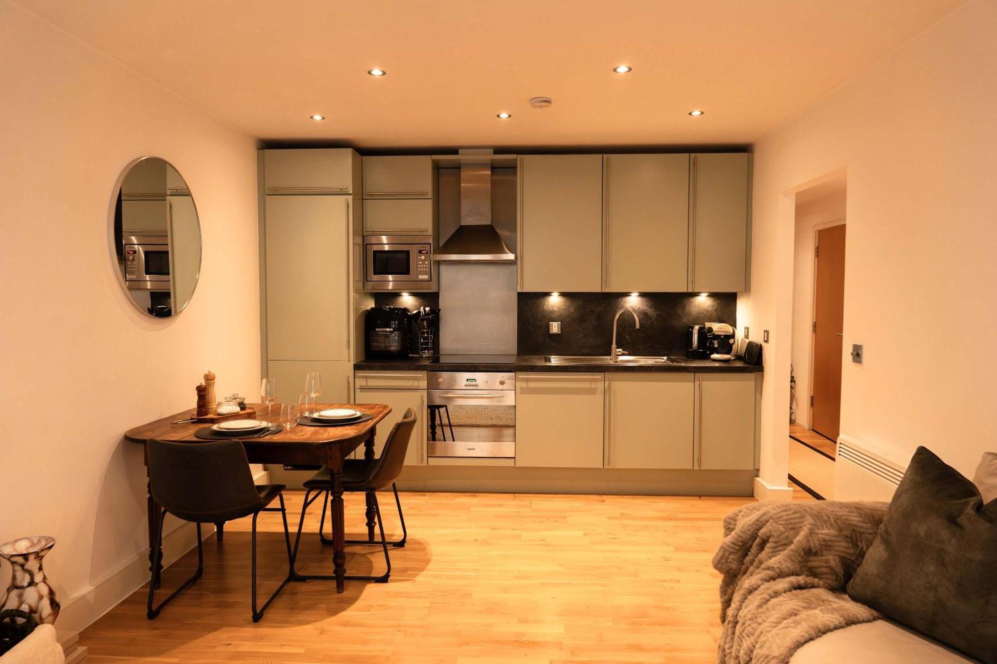 Madestays Premium Tower Hill Serviced