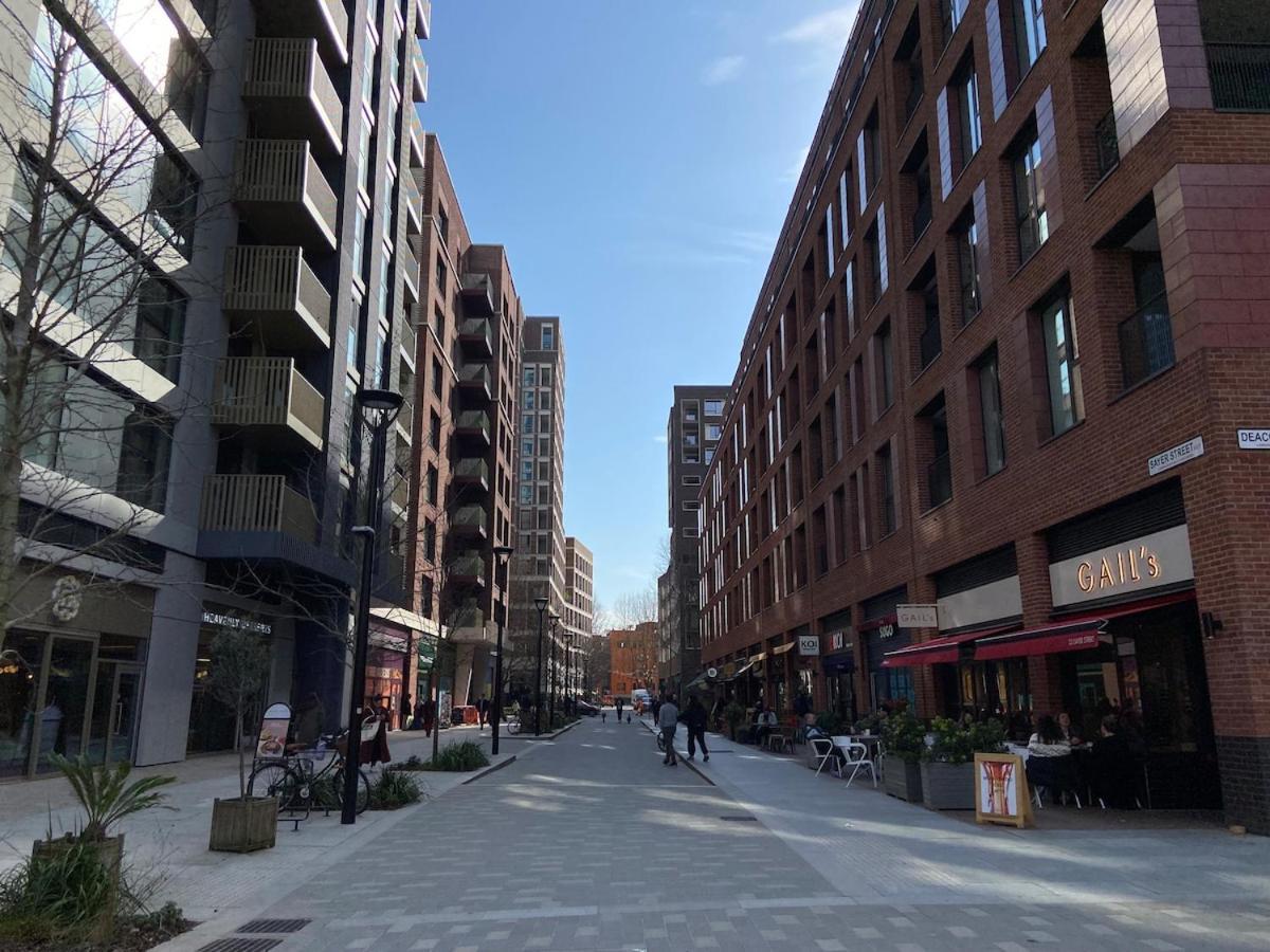 Premium Flat In Zone 1