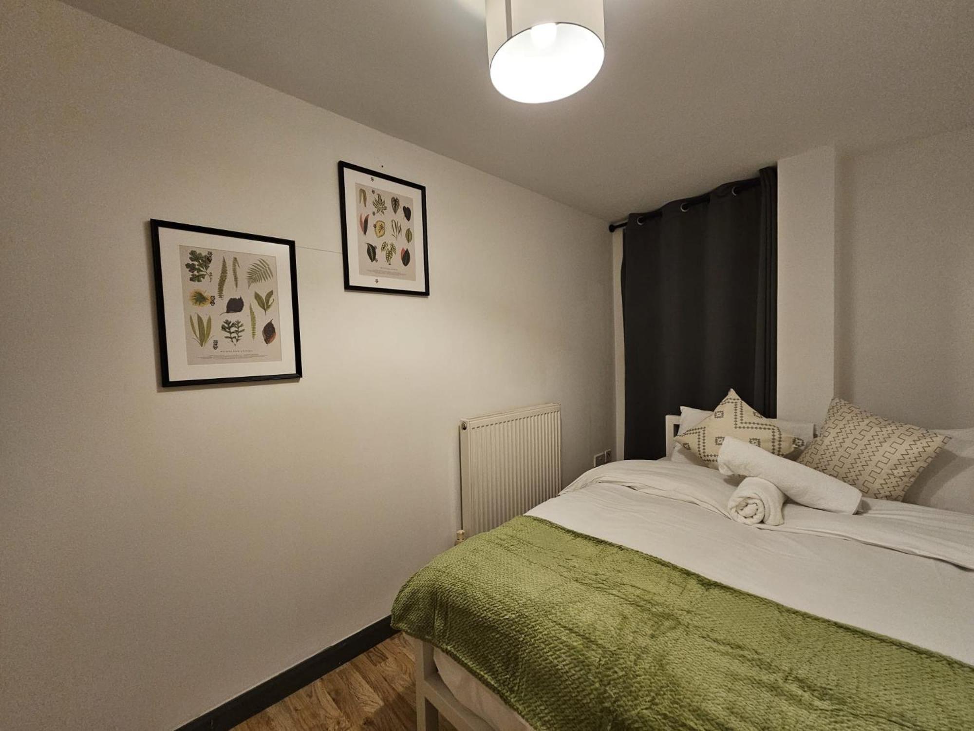 E1 Luxury London