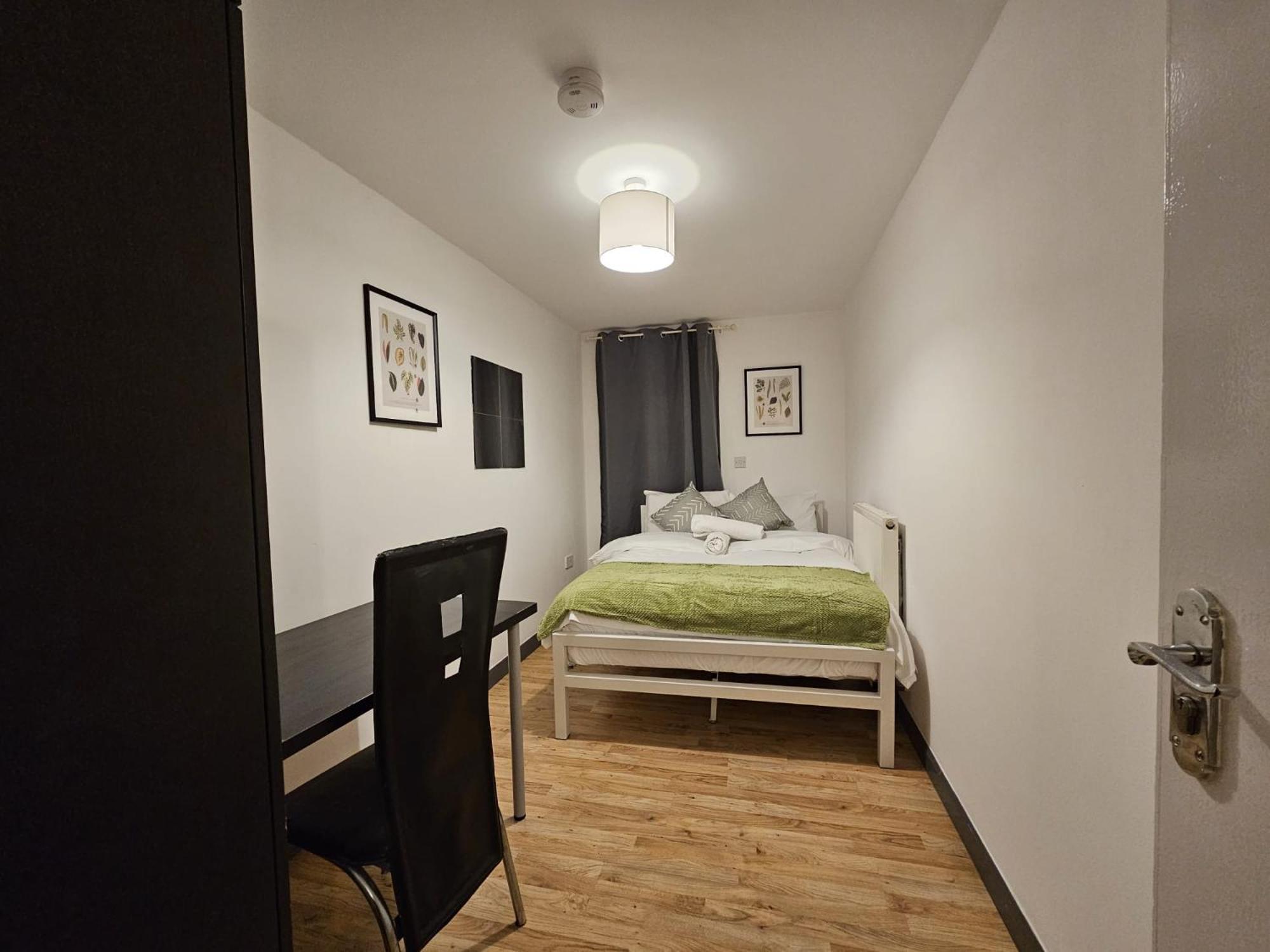E1 Luxury Homestay London