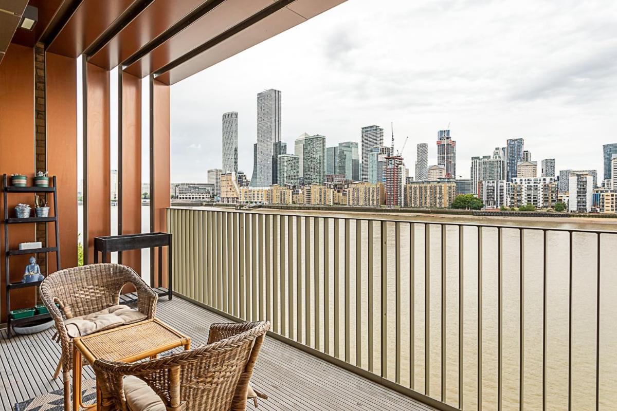 Apartment Stunning Surrey Quays Flat *