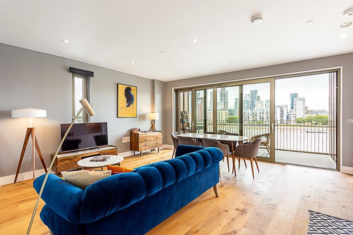 Stunning Surrey Quays Flat