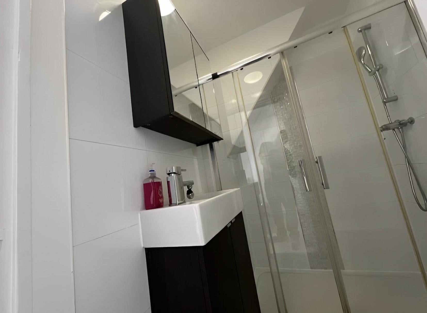 Compact Loftstudio Shepherdsbush Nearcentre Apartment
