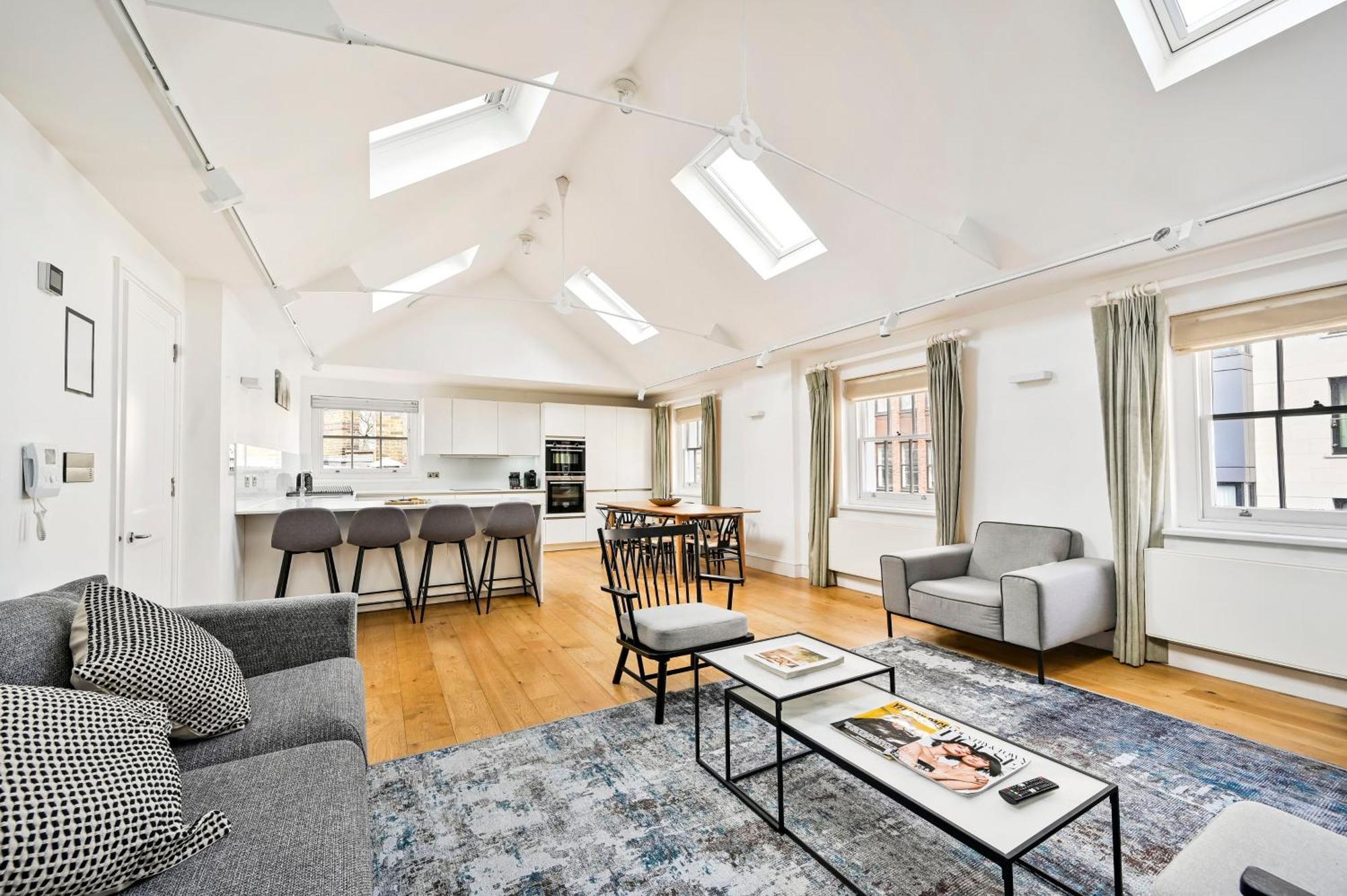 Apartment Spacious Fitzrovia 3 Bed *