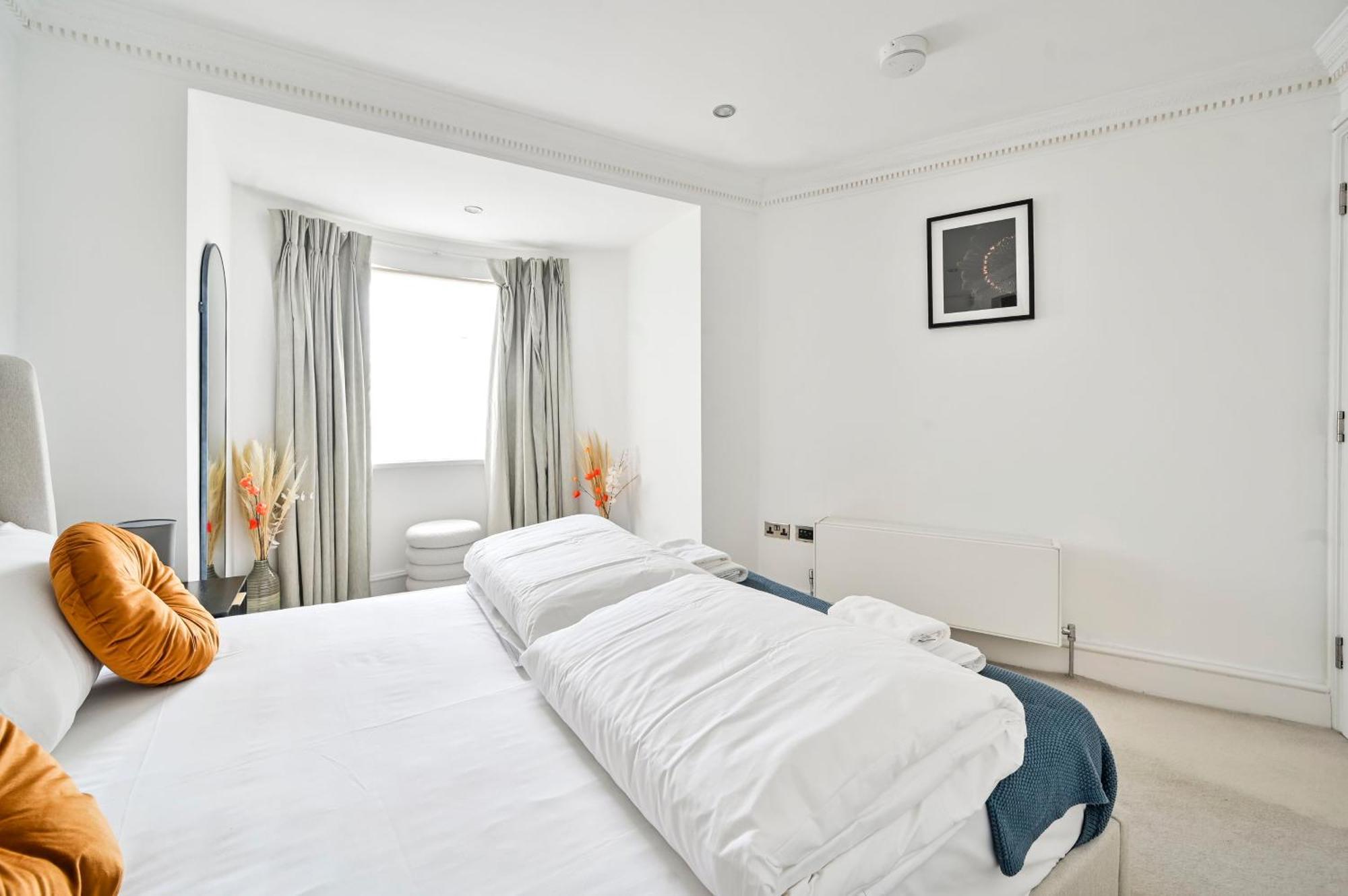 Spacious Fitzrovia 3 Bed * London