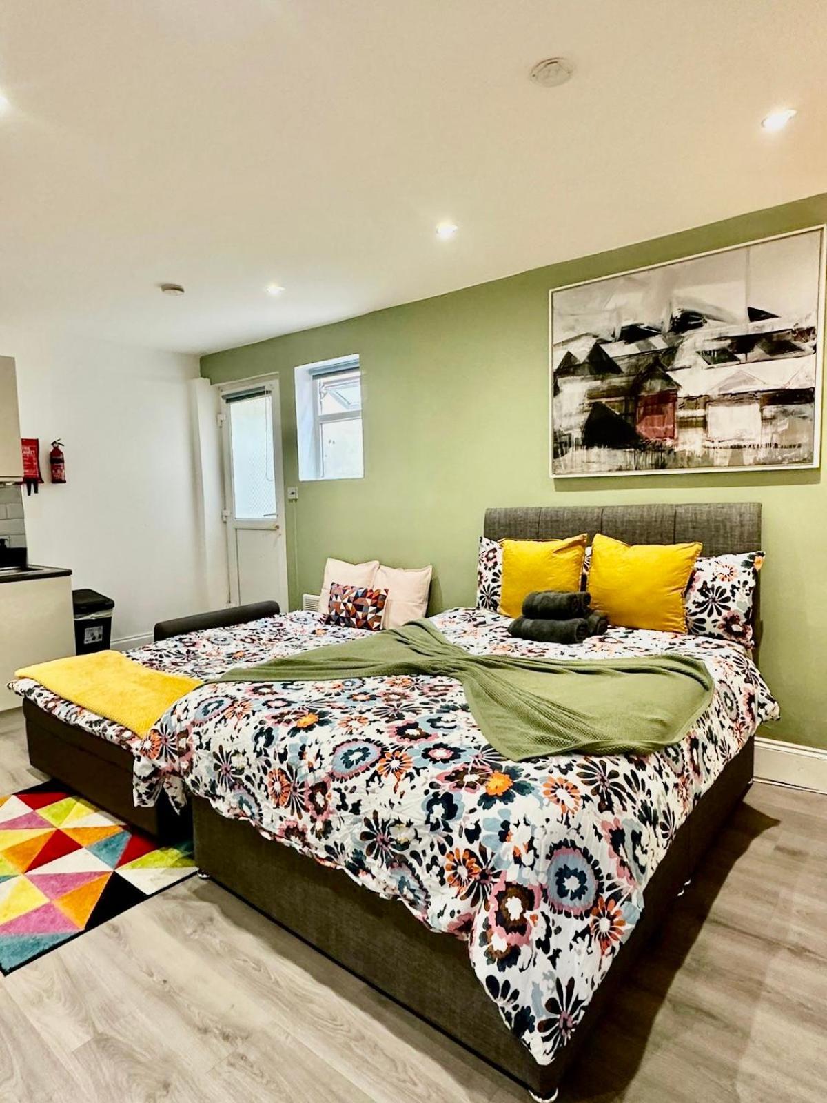 Tower Bridge Bermondsey Apartment