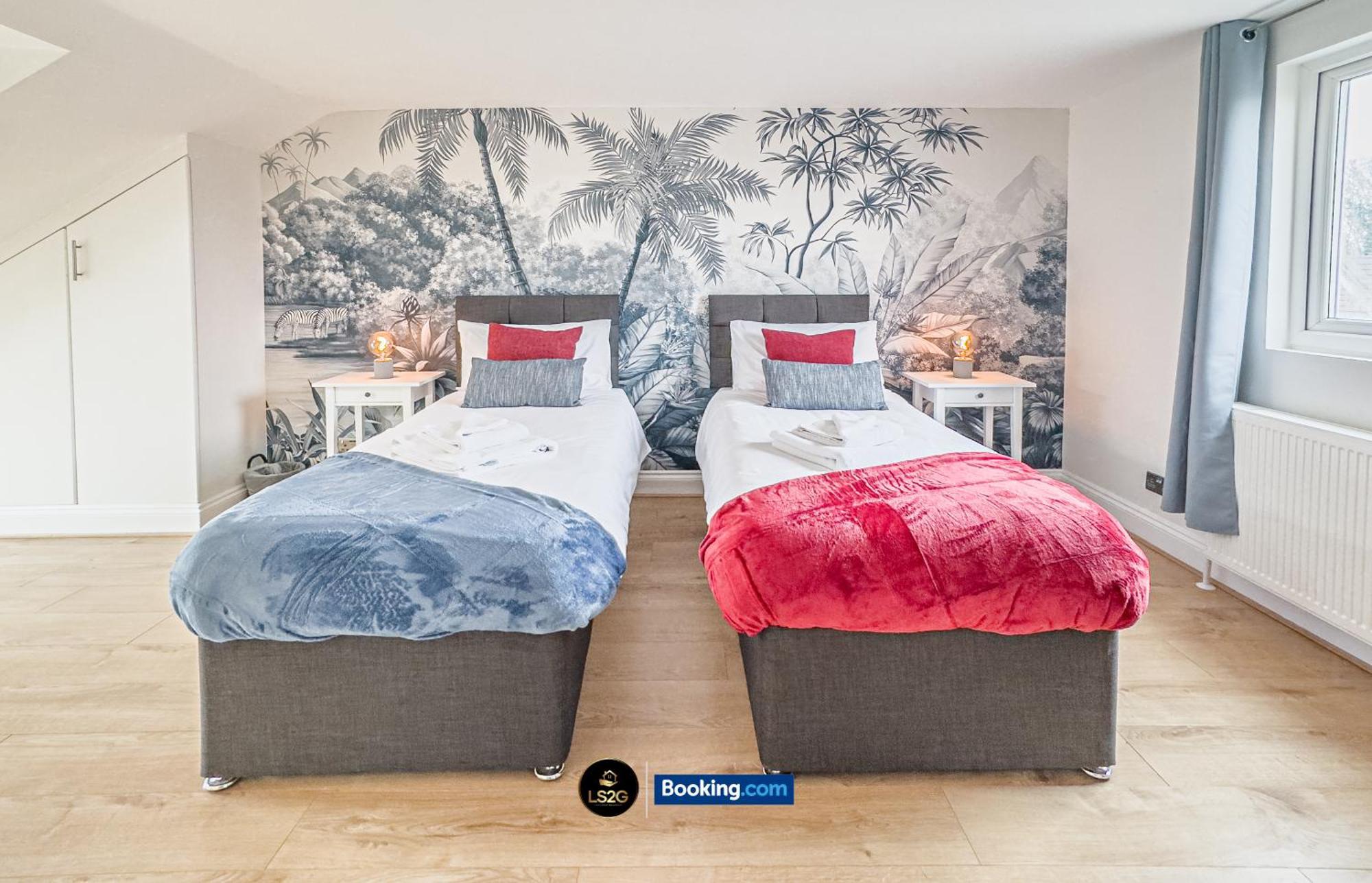 Stunning House By Ls2g Short Lets & Serviced Greater With Free Wifi Holiday home