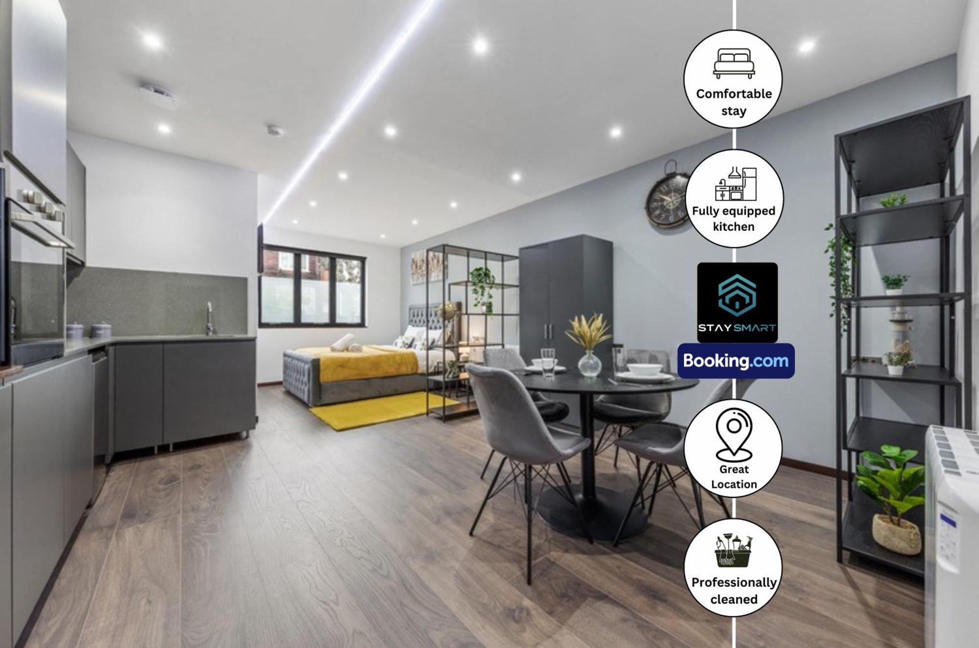 Stylish By Smart Short Lets & Serviced Woodstock With Free Wifi London