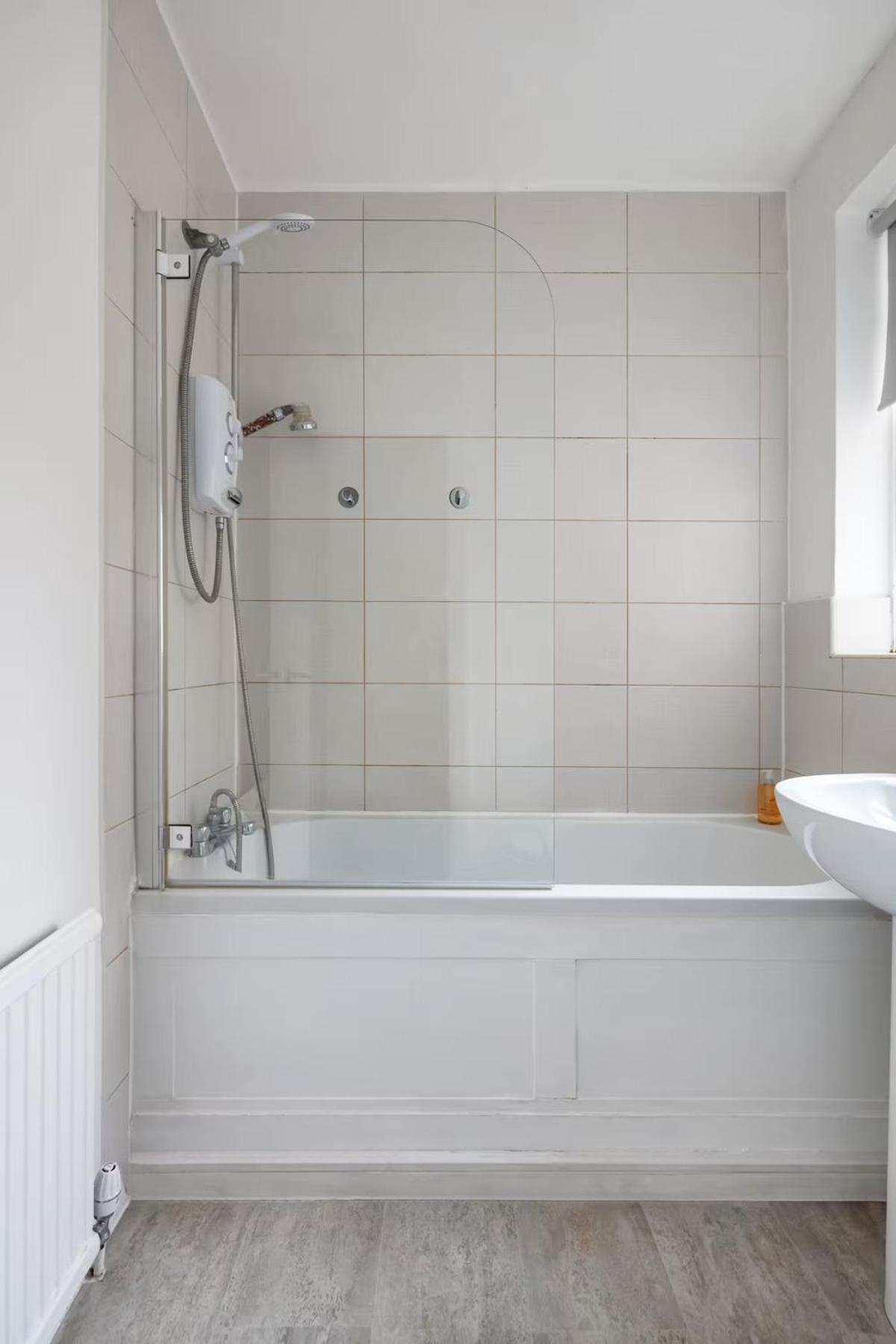 Experience Kensington Class In 2bd Apartment London