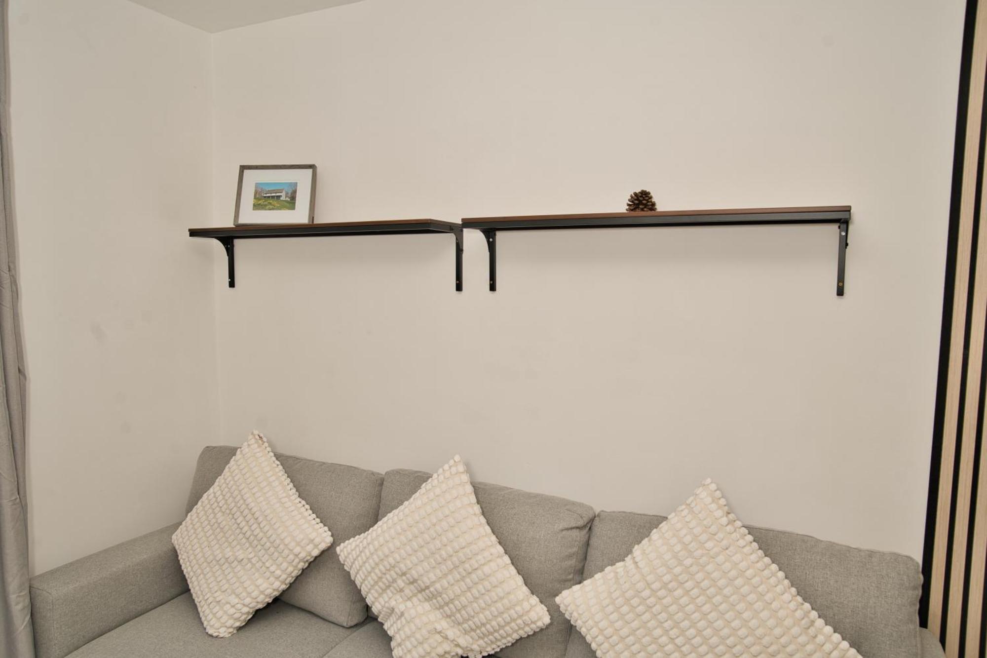 Stunning 4 Bedroom In Swiss Sleeps 10