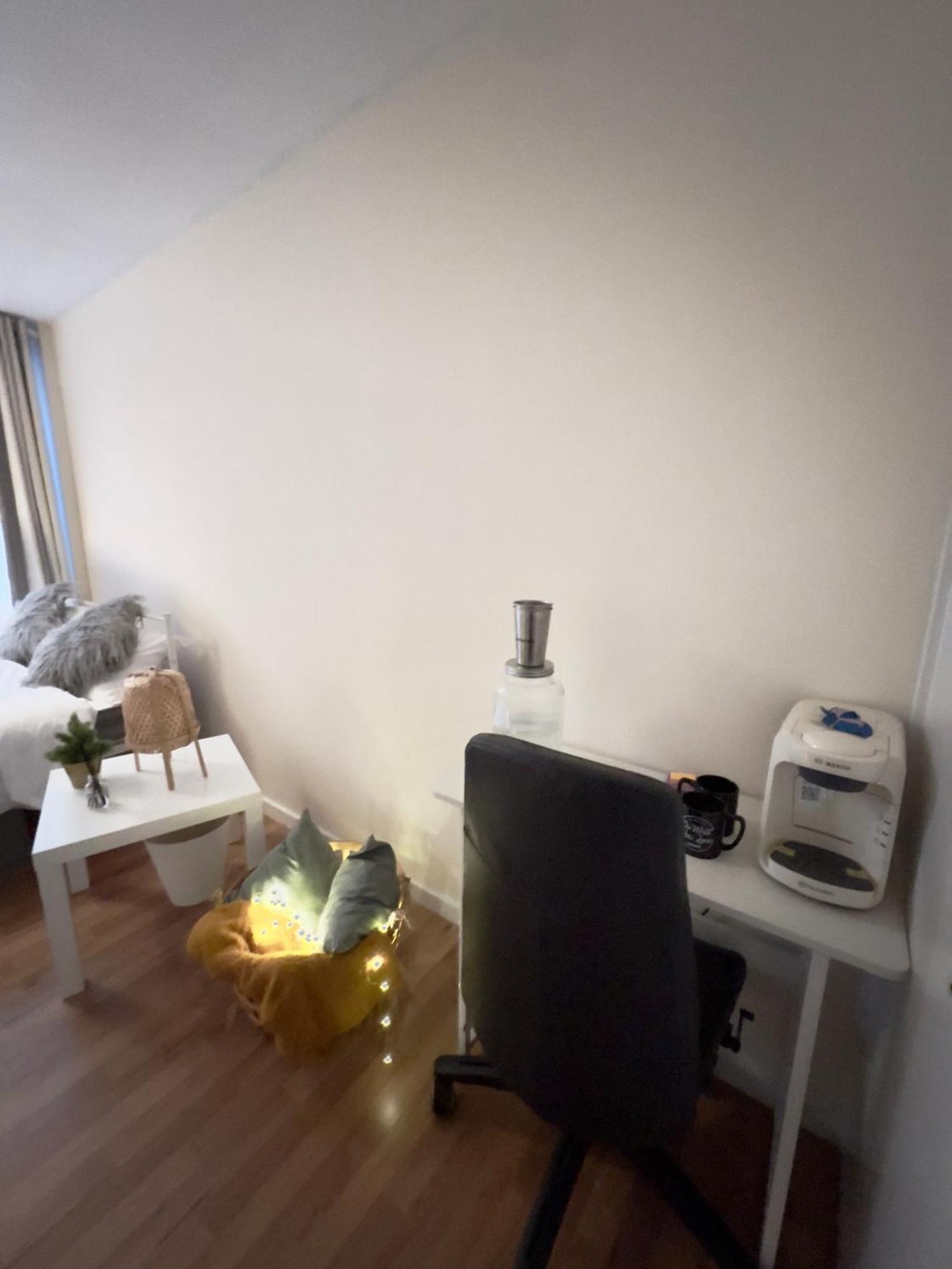 Homestay Cozy Urban Scape *