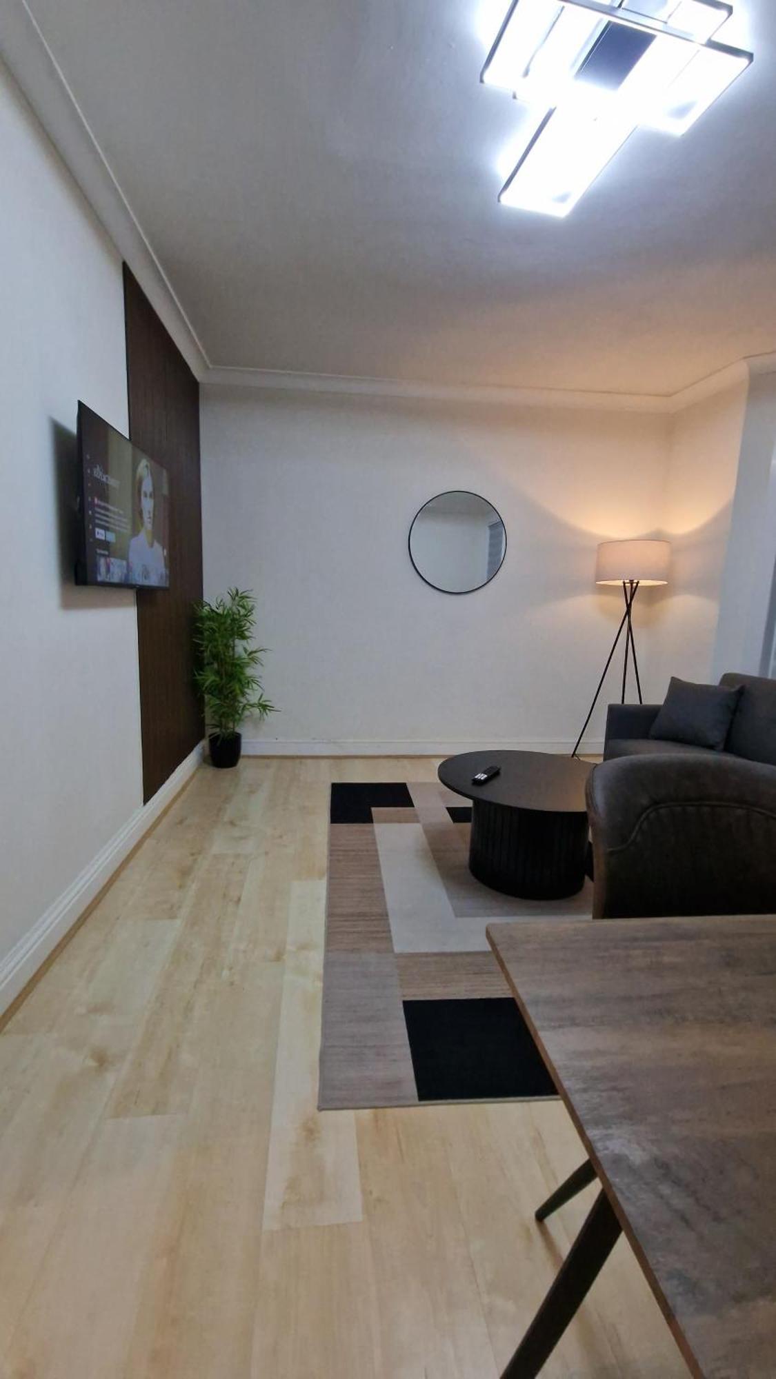Luxury Near Tube Station Apartment *