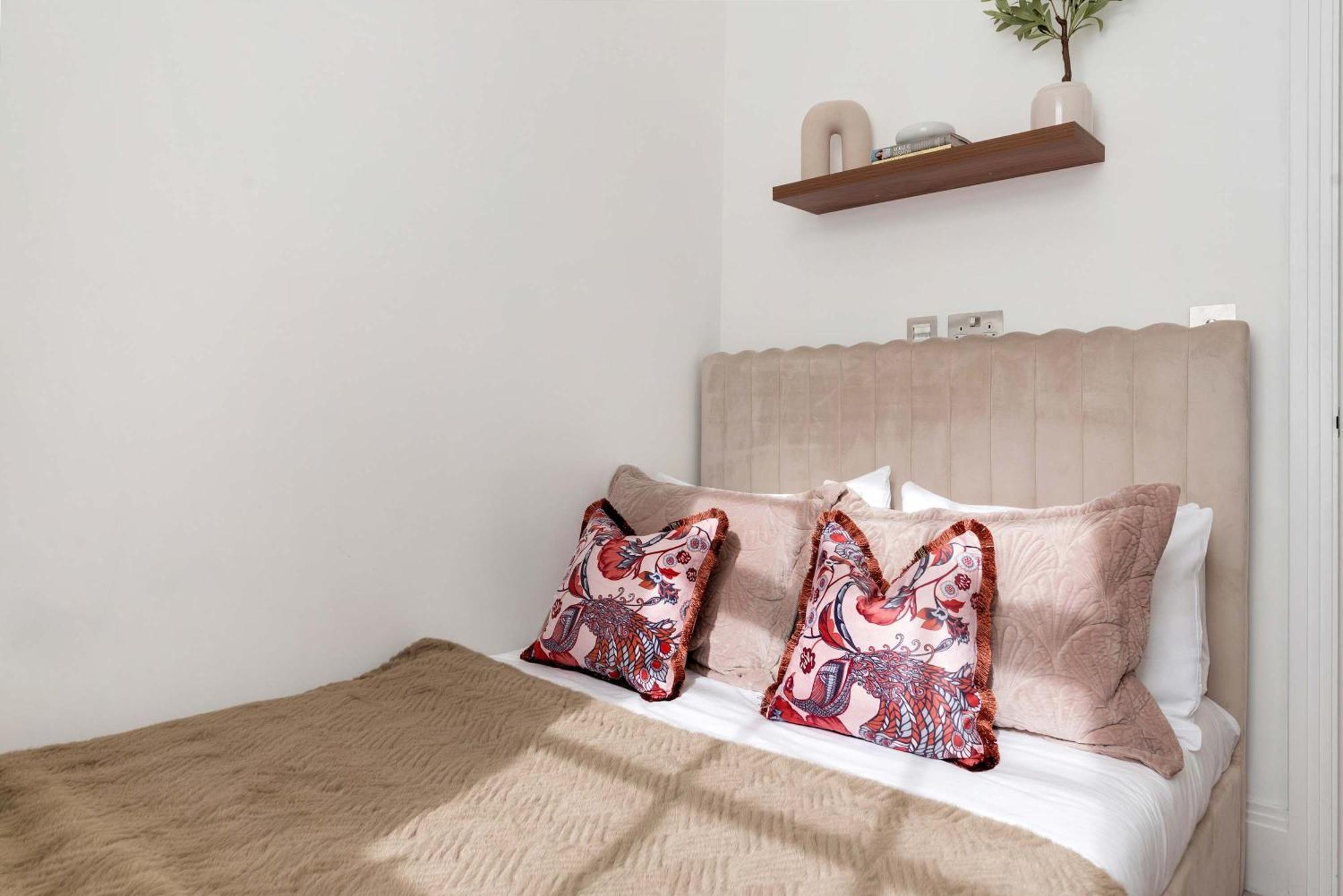 Madestays Premium Knightsbridge Townhouse * London