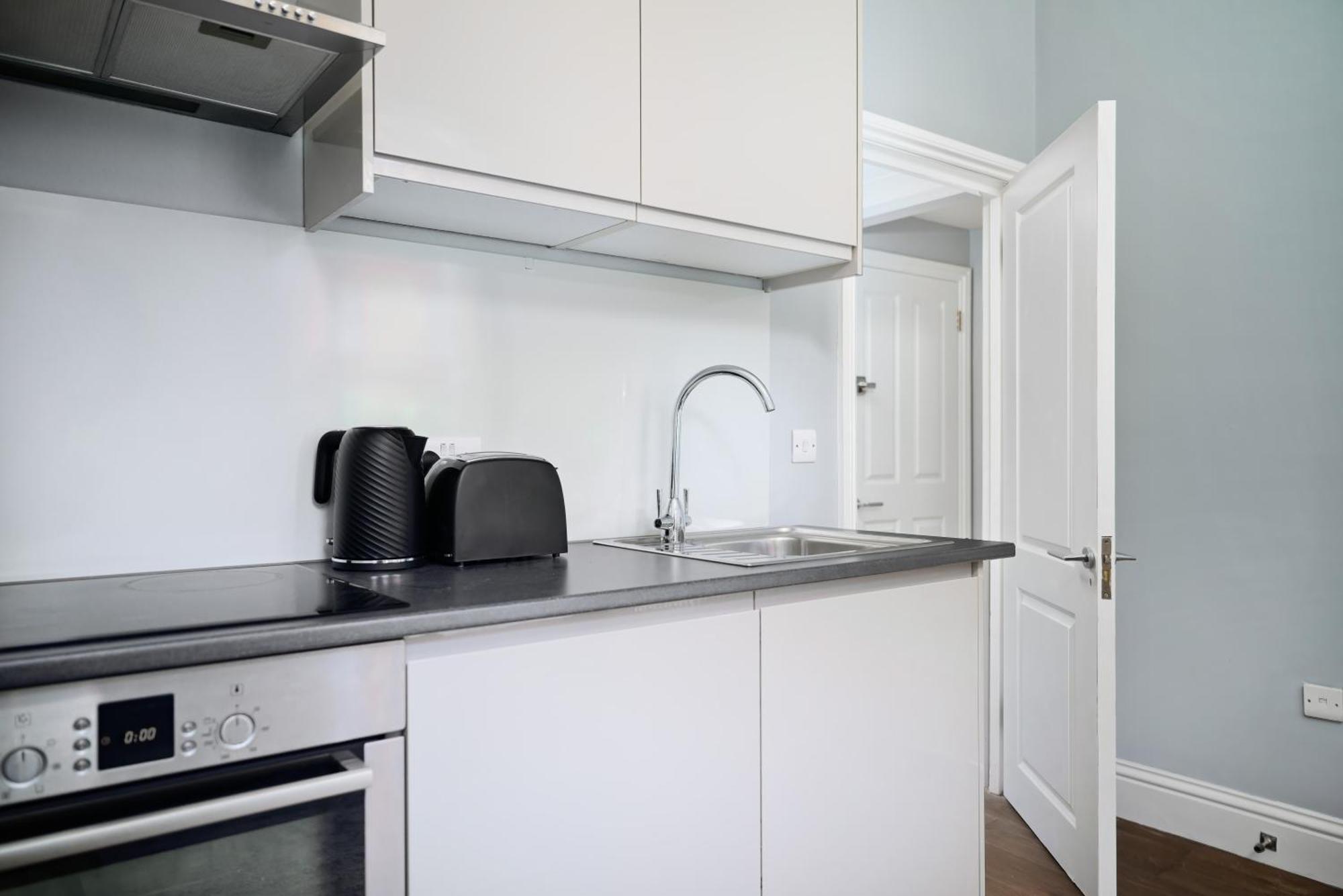 Kensington Modern *