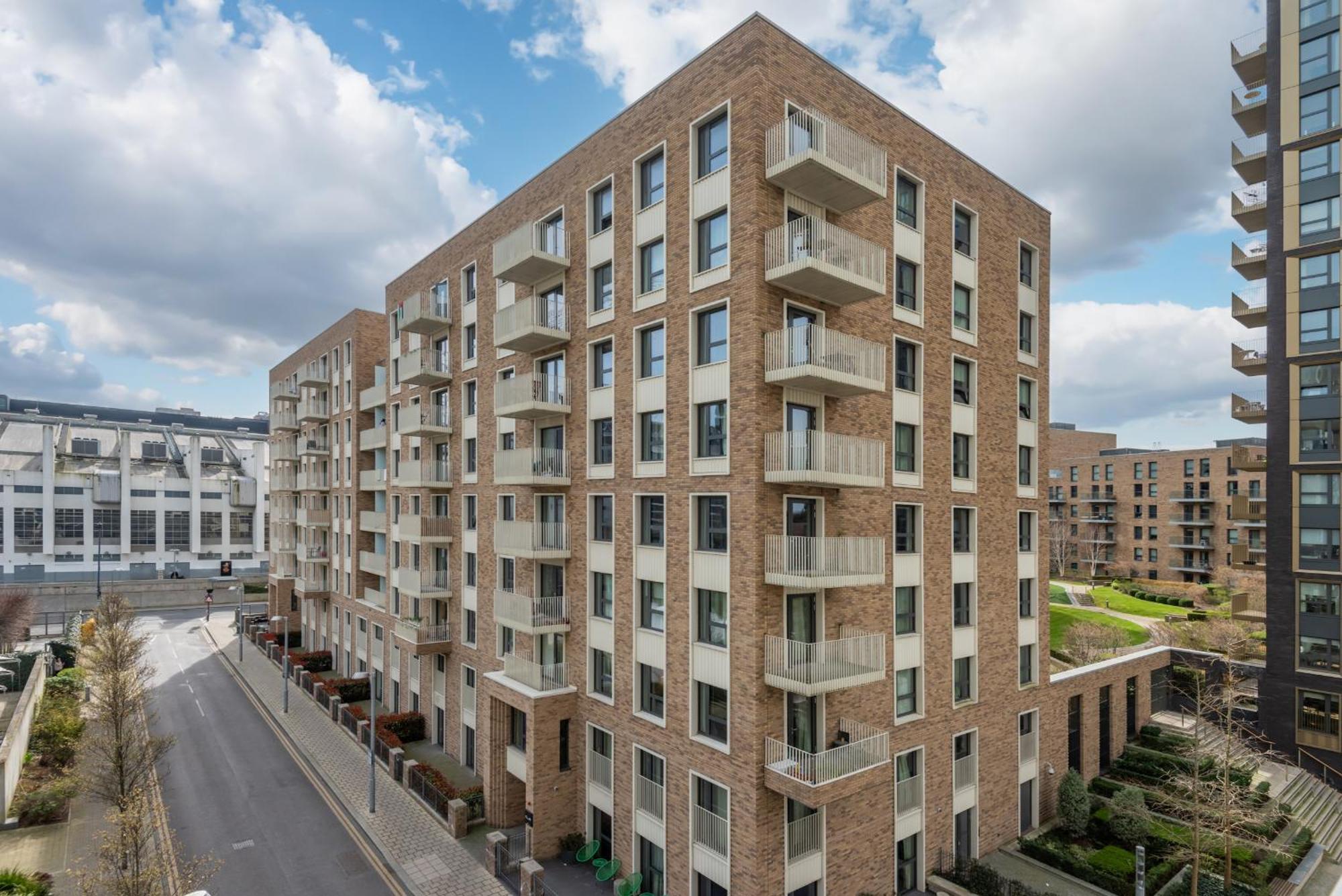 Montana - Modern Comfort & Prime Location Apartment London
