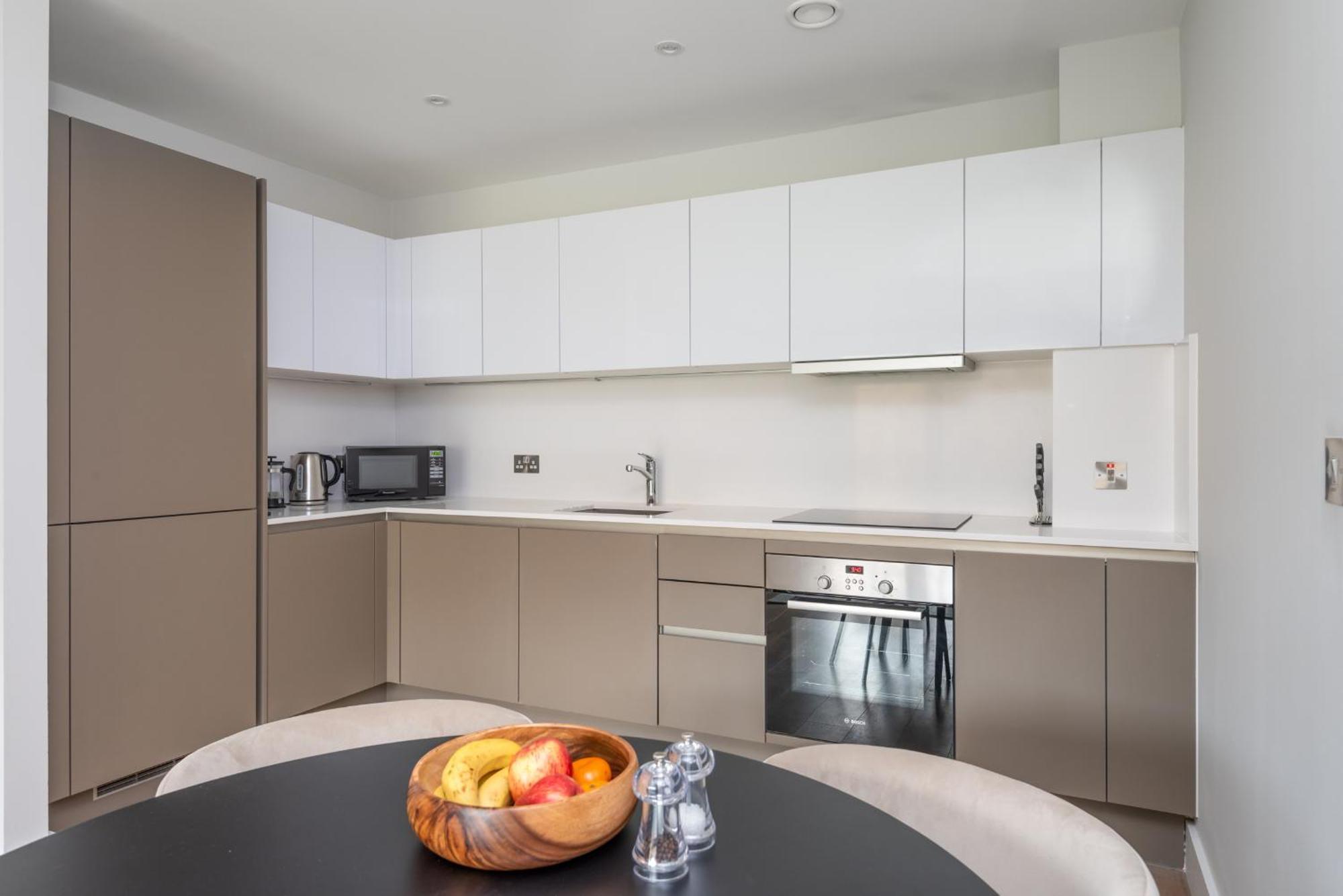 Montana - Modern Comfort & Prime Location Apartment London