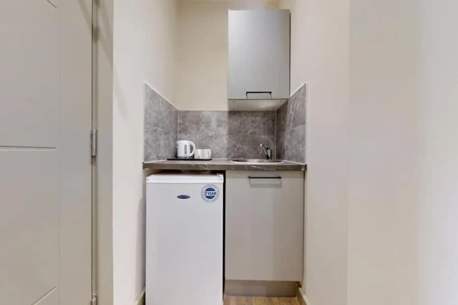 Self Check-in Wd Heart Of Battersea Fast Wifi Apartment London
