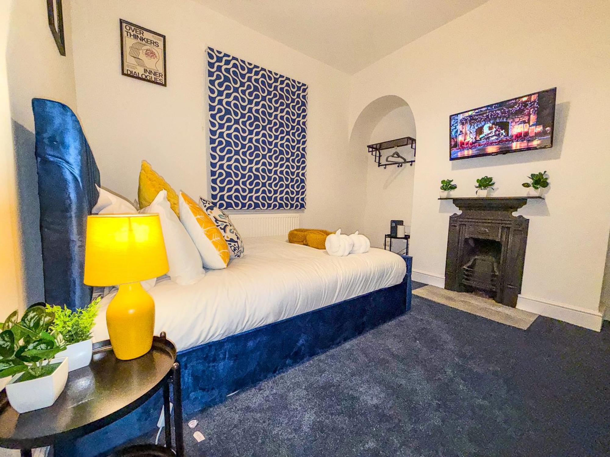 The Wanderer 3 Bedroom By Altoluxoexperience Short Lets & Serviced With Free Parking & Wifi Apartment *