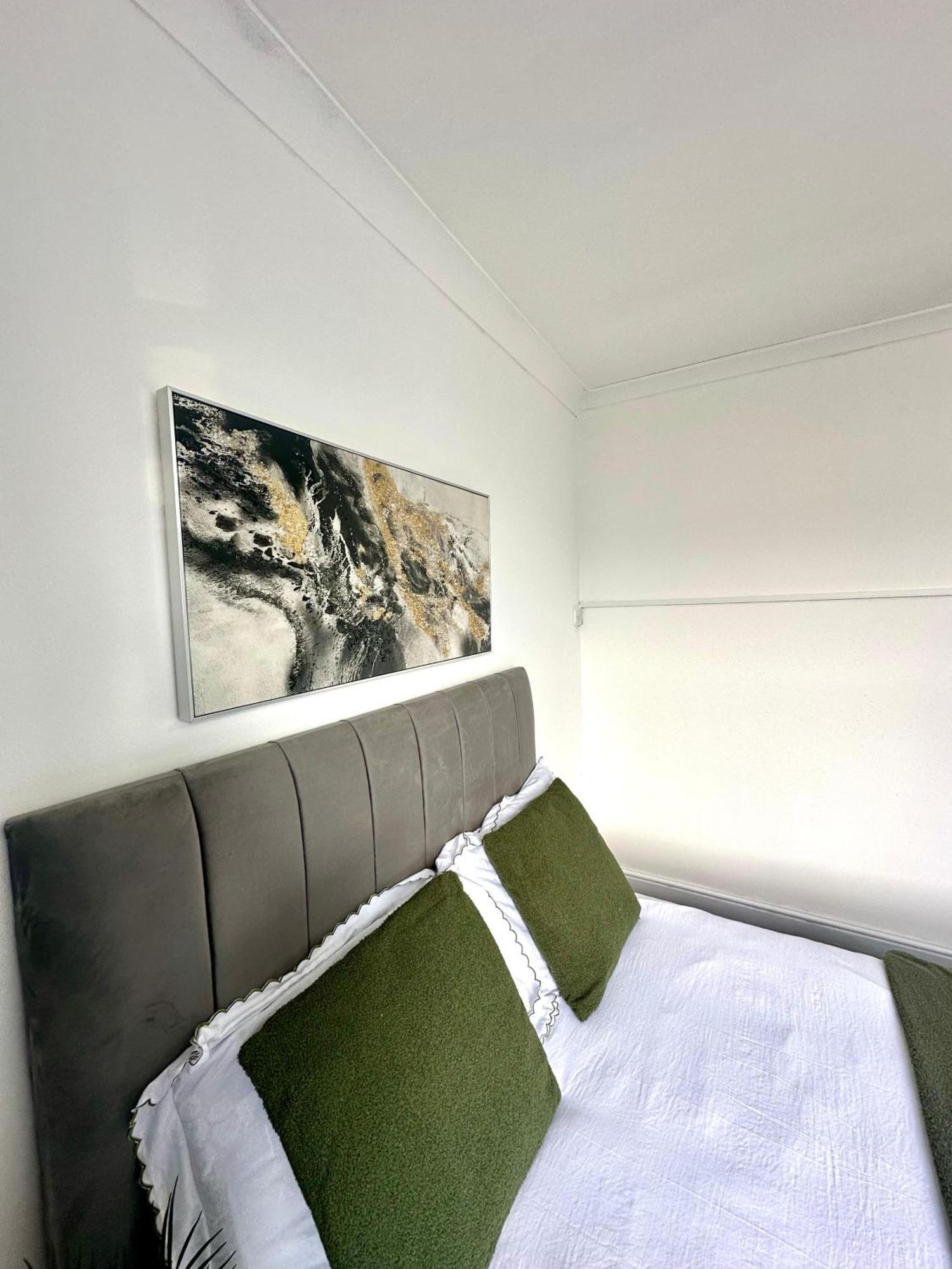 Stunning 4 Bedroom Flat In Kingscross, St Pancras! Apartamento *