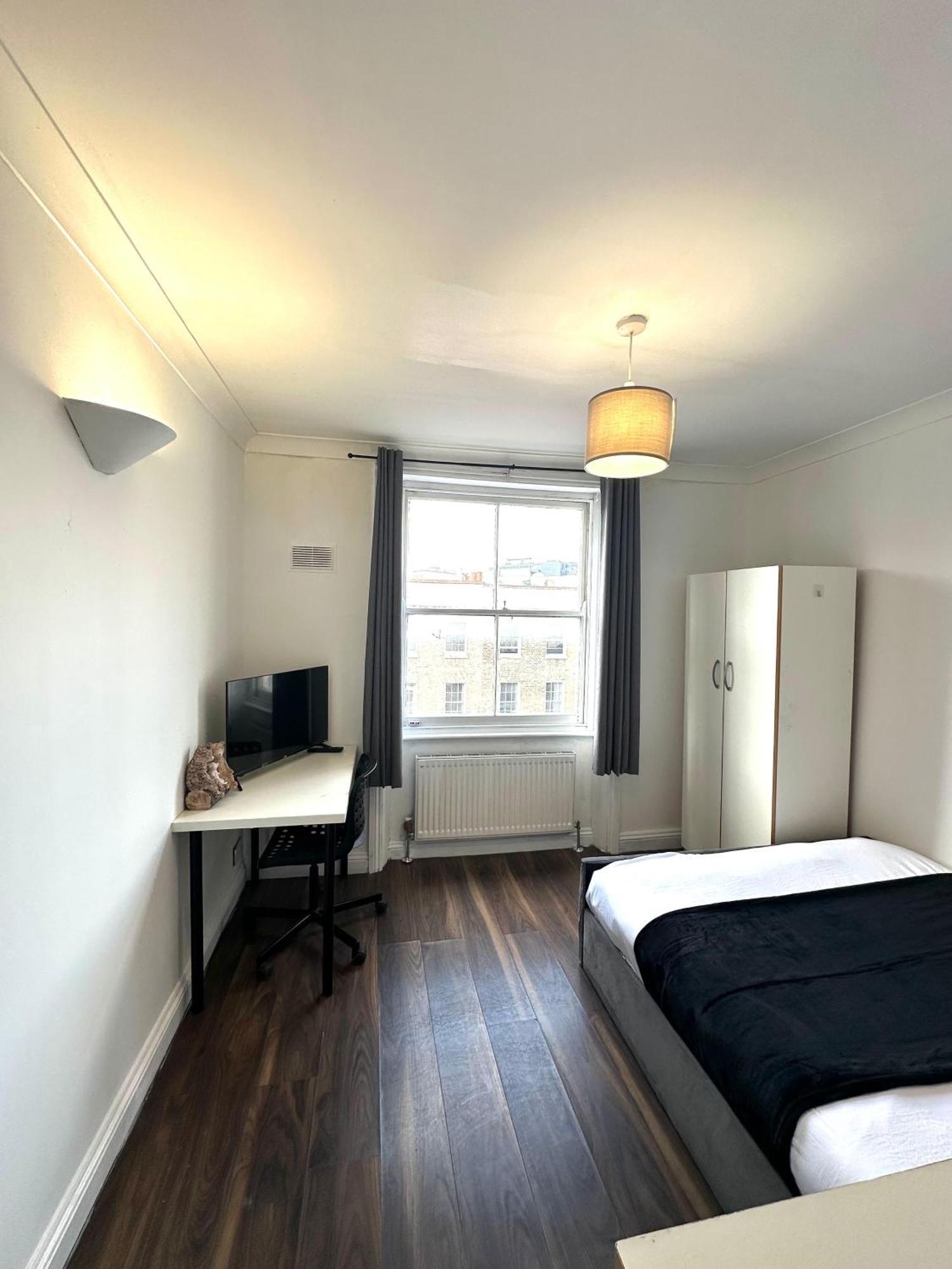 Stunning 4 Bedroom Flat In Kingscross, St Pancras! Apartamento *