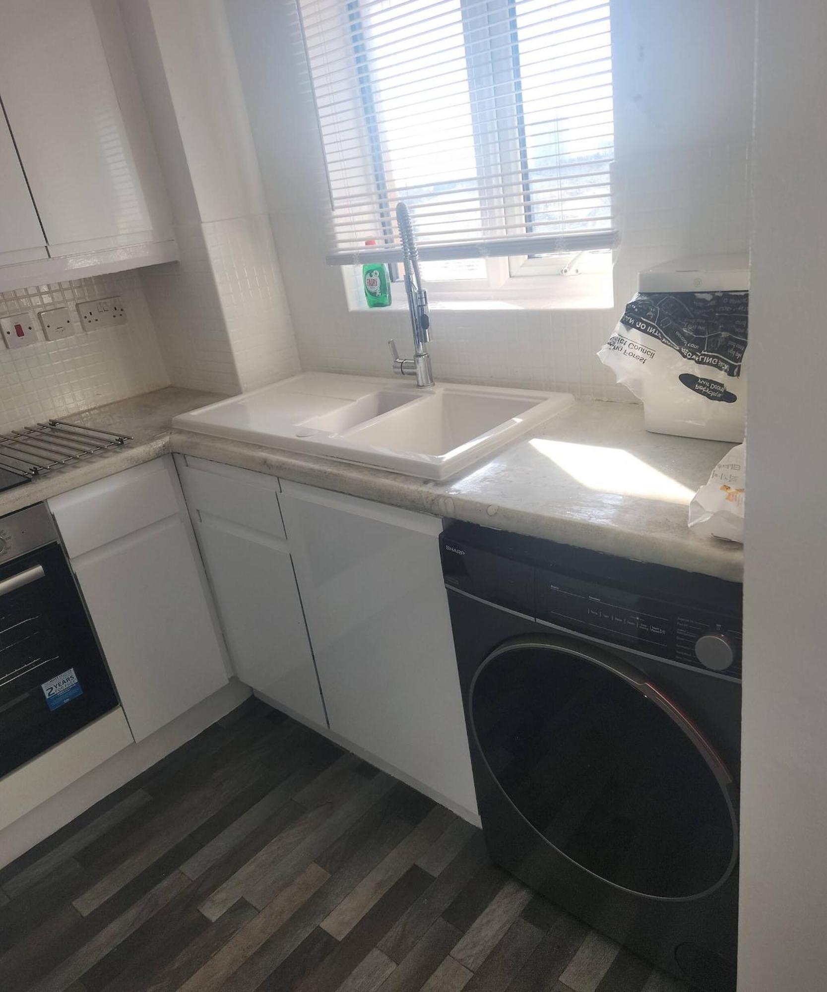 Serene Retreat - 2 Bedroom Flat For Rent * London
