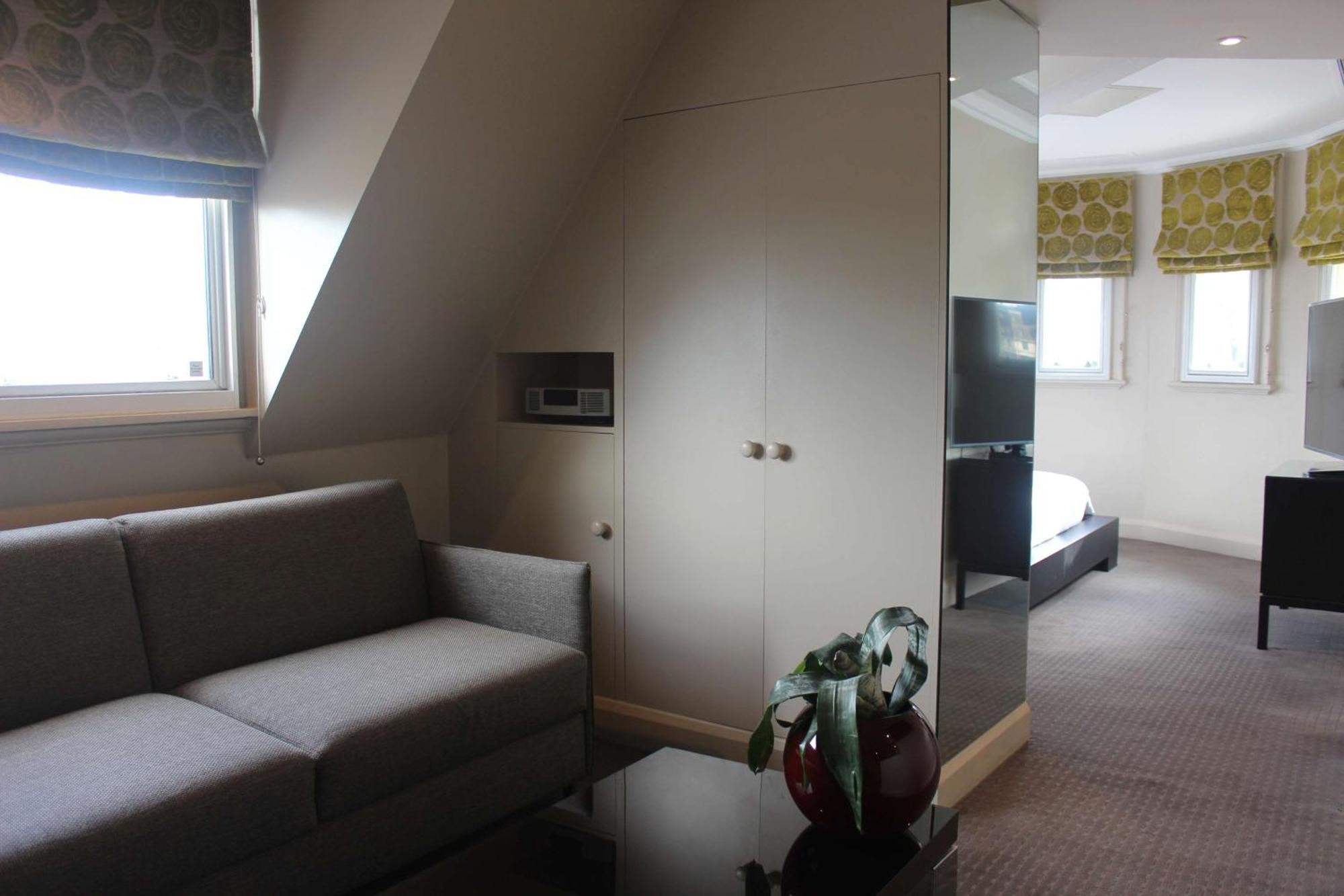 Radisson Blu Hotel, Tottenham Court Road - Formerly Kenilworth 4* Londres