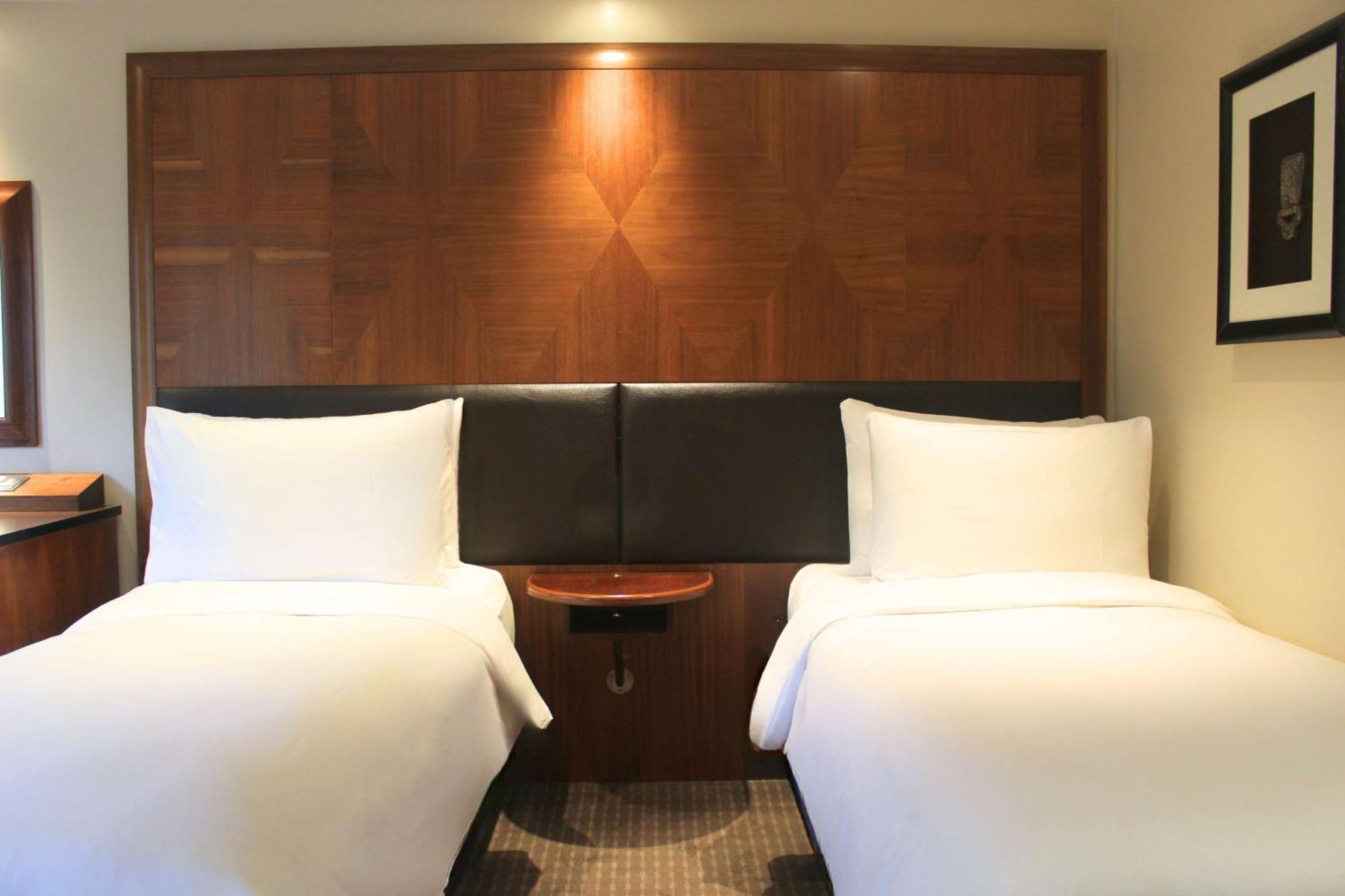 Radisson Blu Hotel, Tottenham Court Road - Formerly Kenilworth Hotel Londres