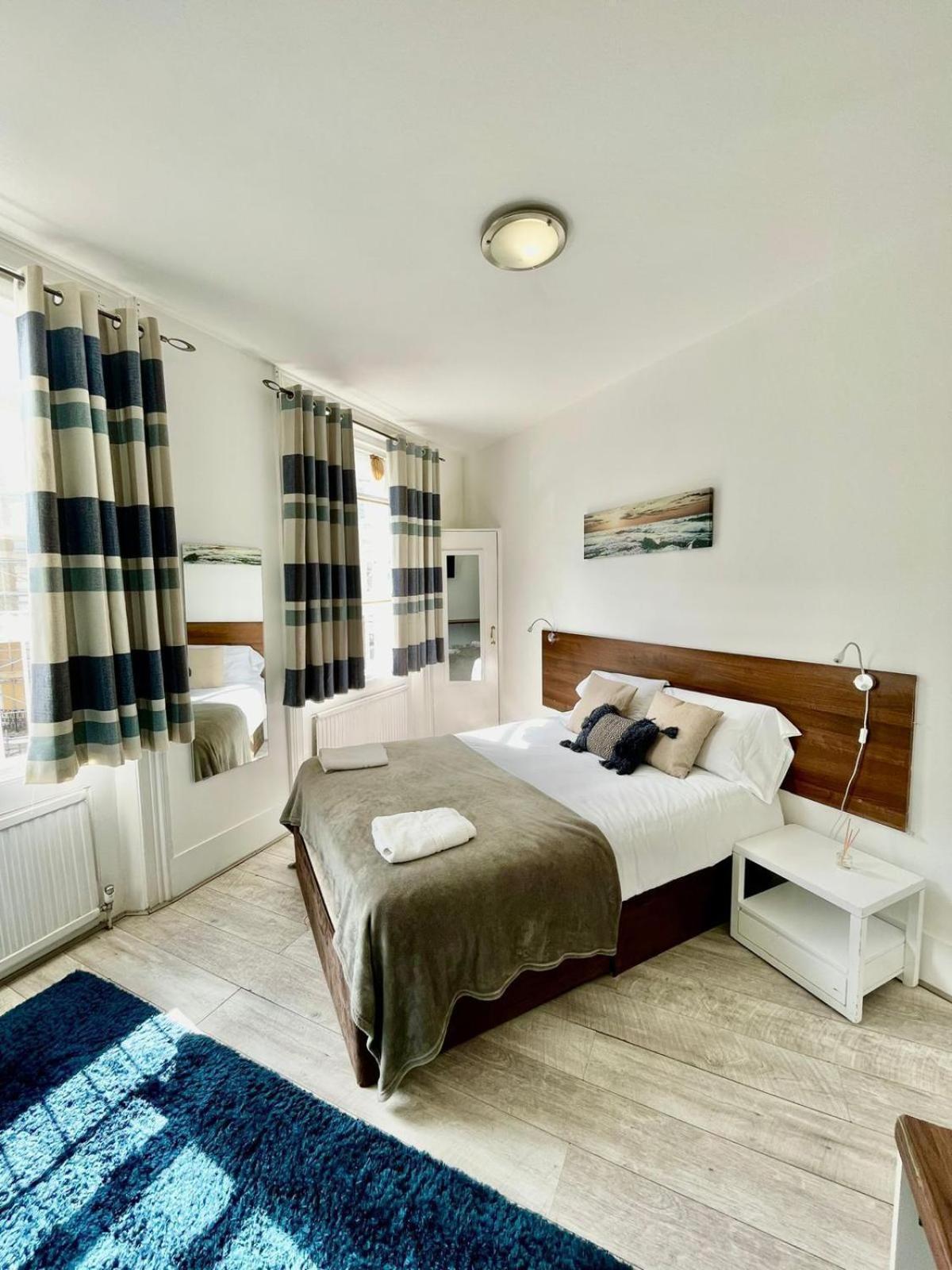 Apartment Cromwell