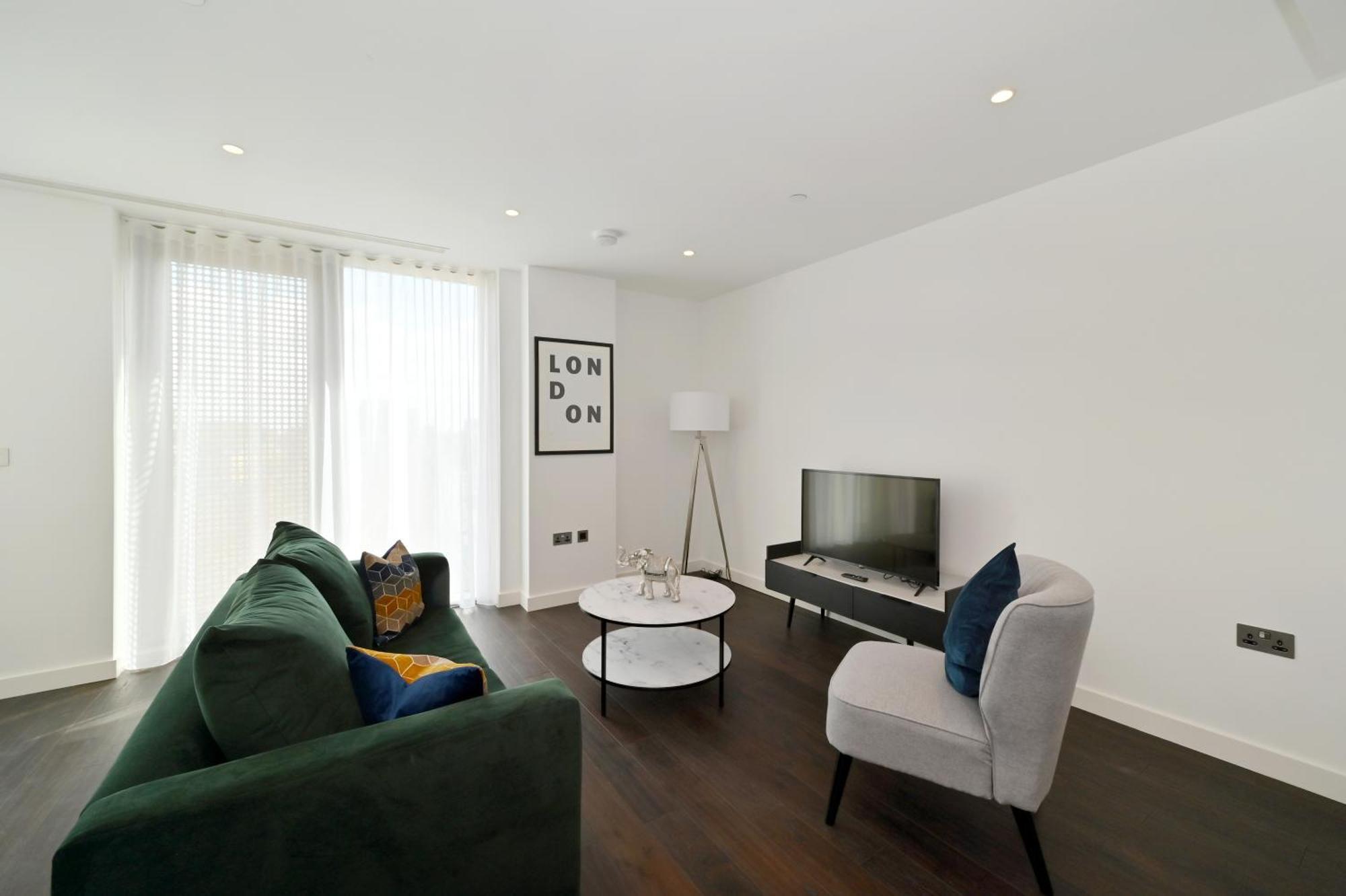 Apartment Access Tower Hill London