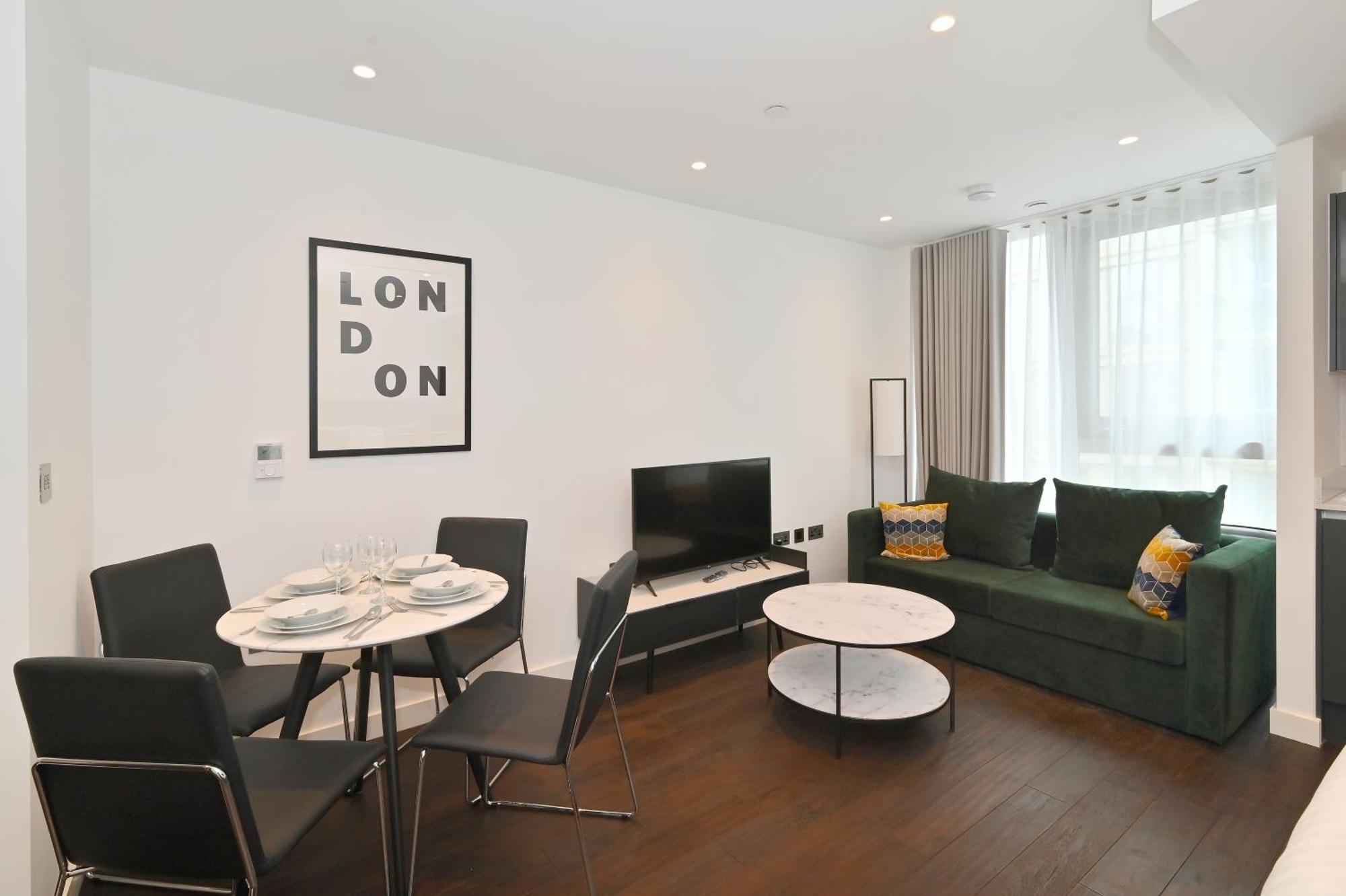 Access Tower Hill Apartment London