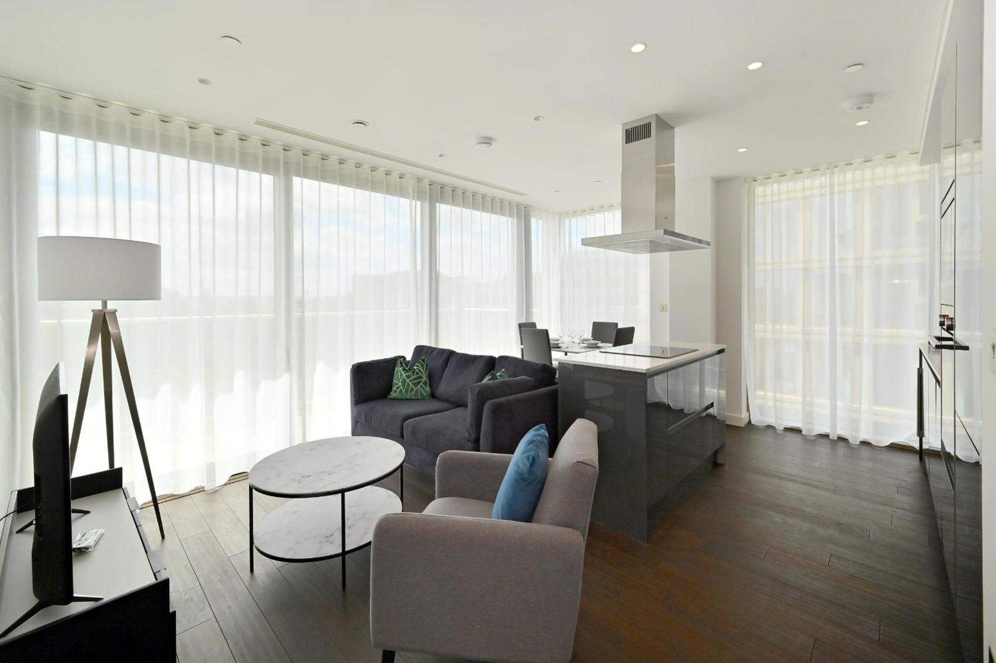 Apartment Access Tower Hill London