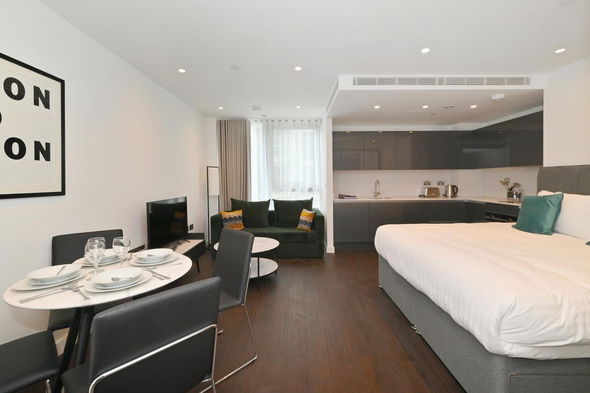 Apartment Access Tower Hill *