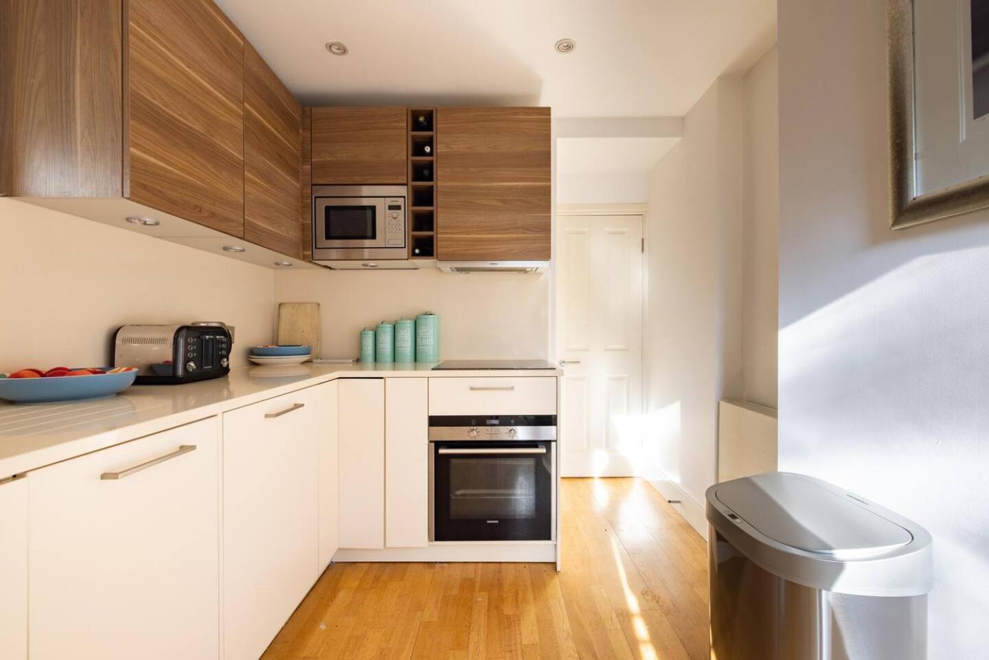 Niru Experience Huge Private Terrace Apartment