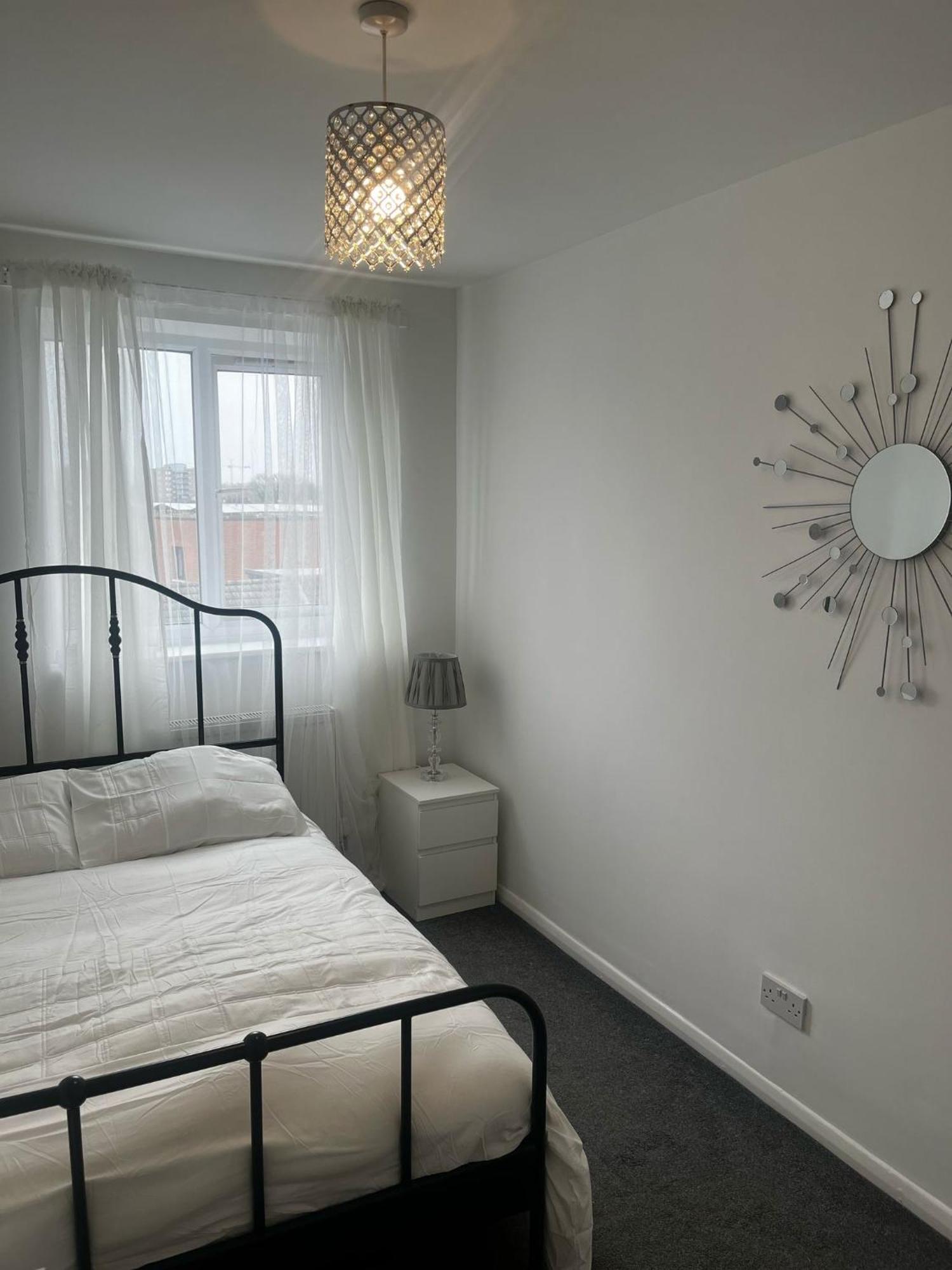 Cozy 2Br Flat , 5 Minutes From Sydenham Train Station * Londres