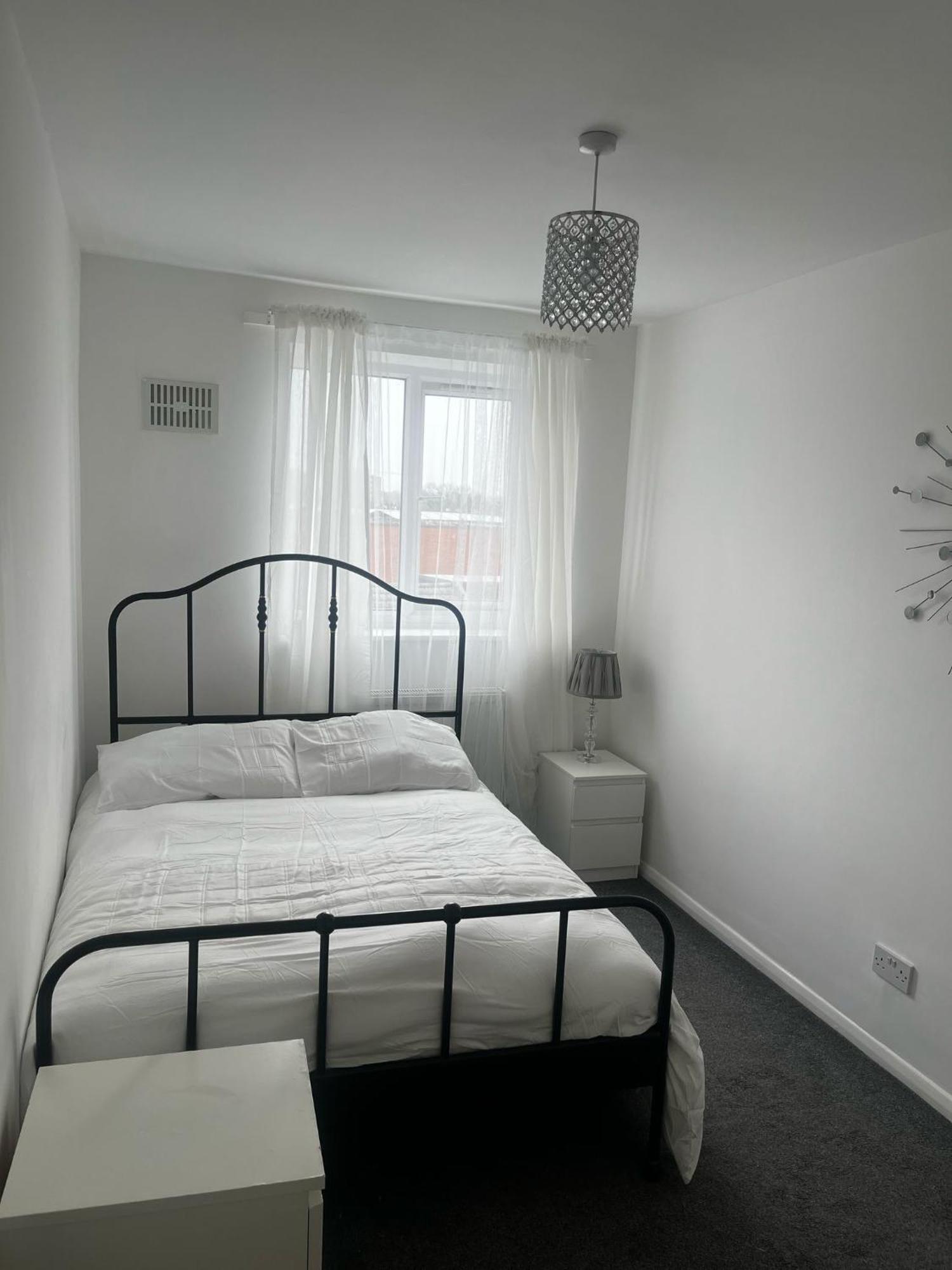 Cozy 2Br Flat , 5 Minutes From Sydenham Train Station * Londres