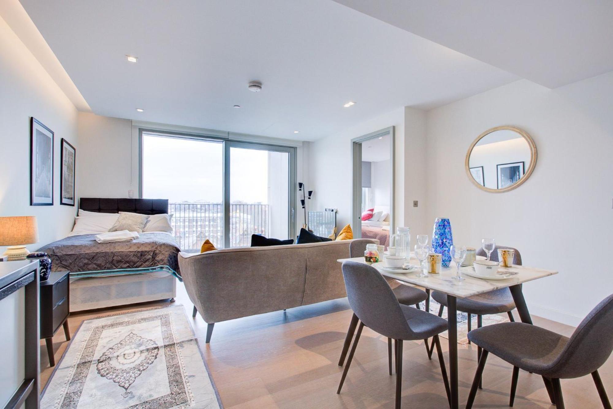 Oxford Street Luxurious Apartment *