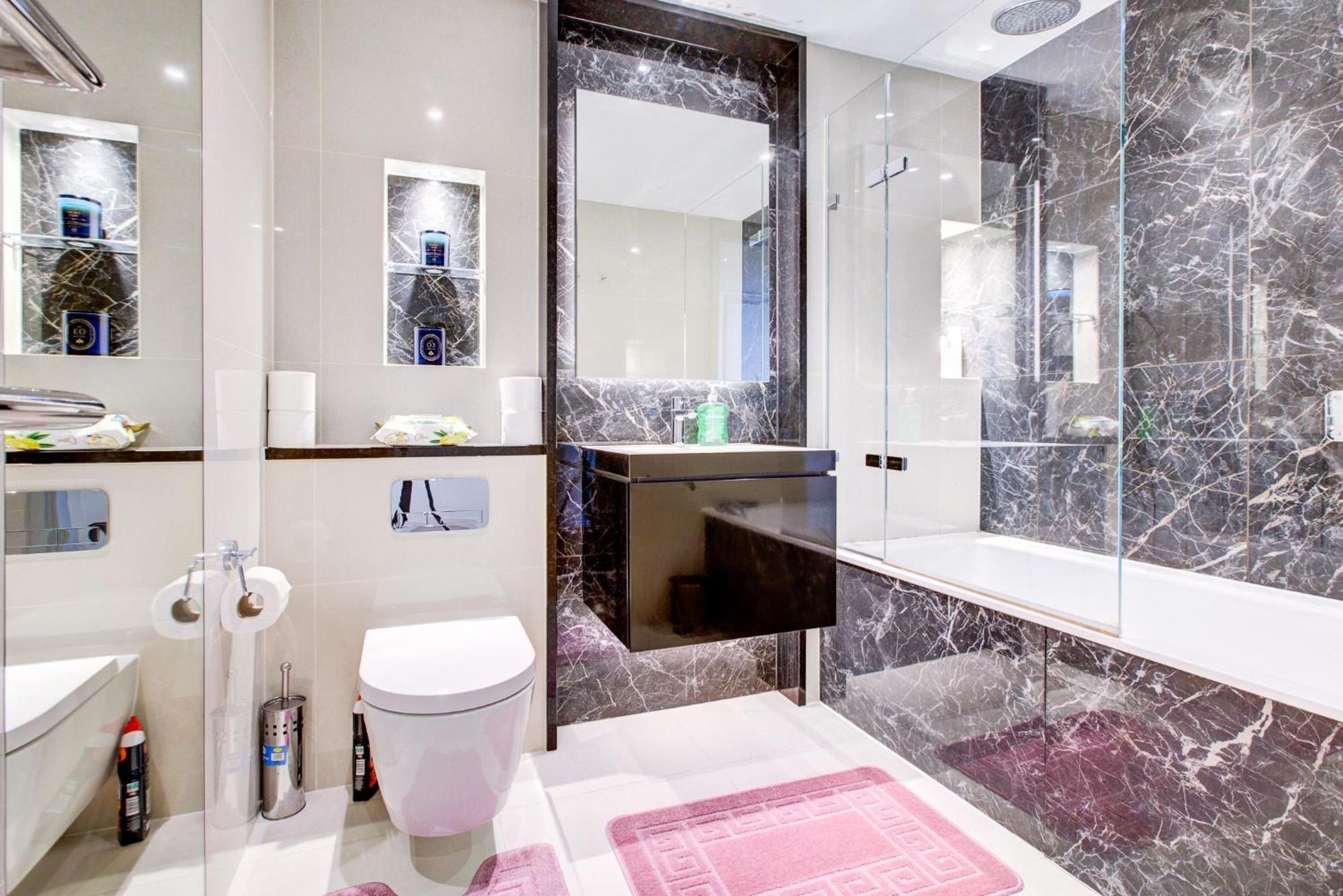 Oxford Street Luxurious