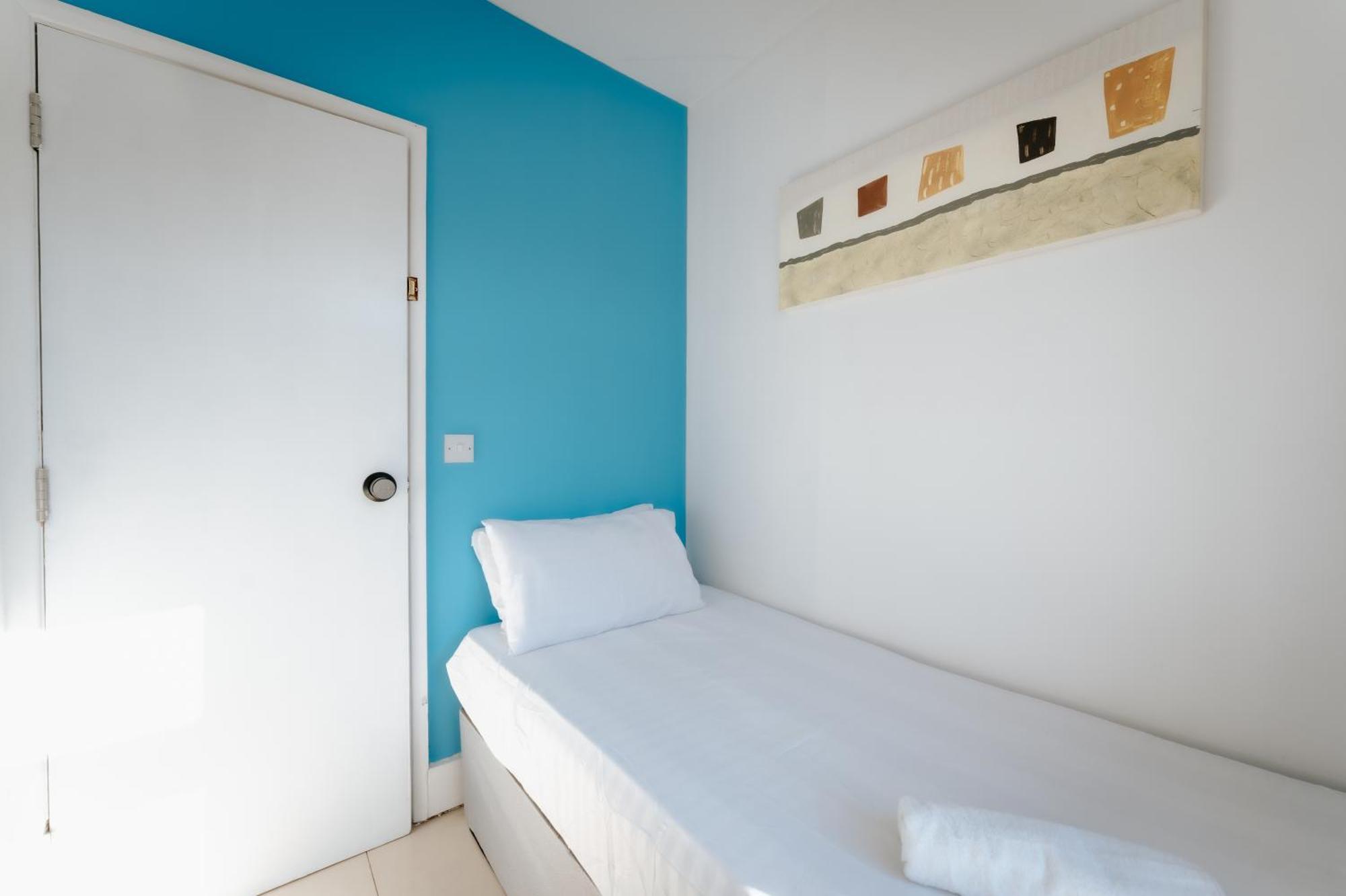 Manor Park To Guest house