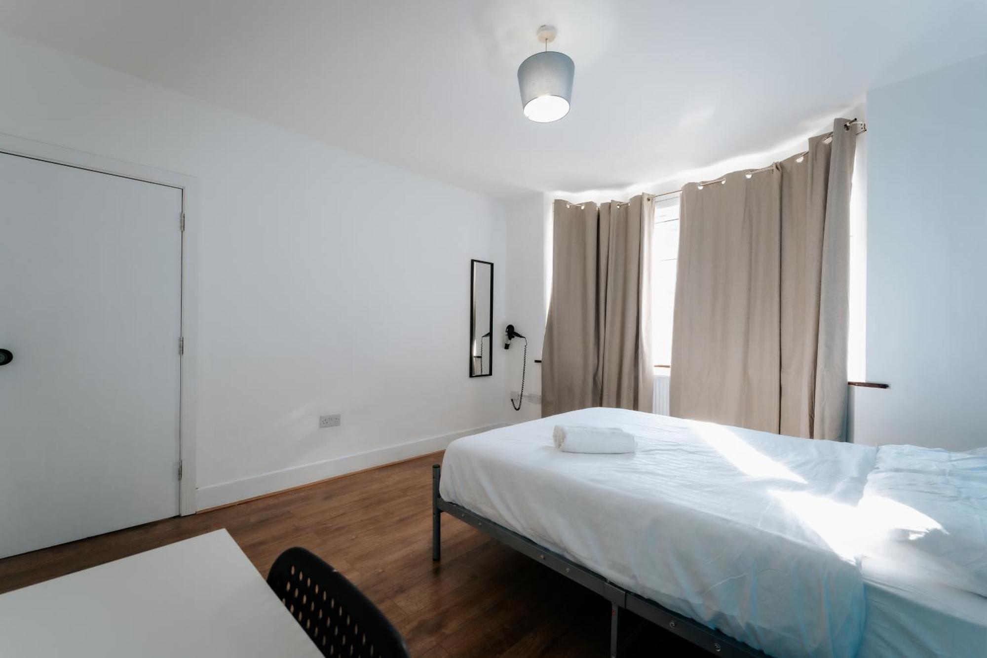 Guest house Manor Park To