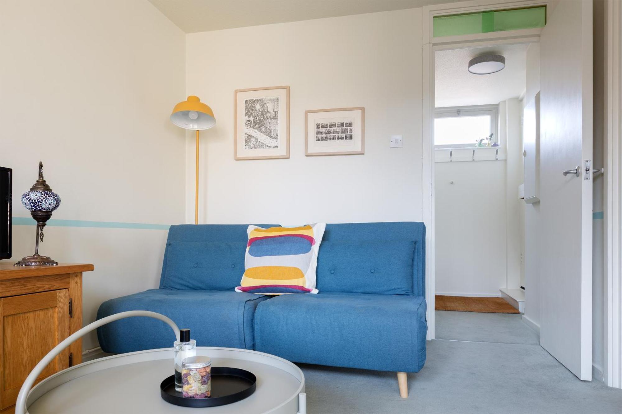 Cosy By Tower Bridge - St Katharine Dock Apartment